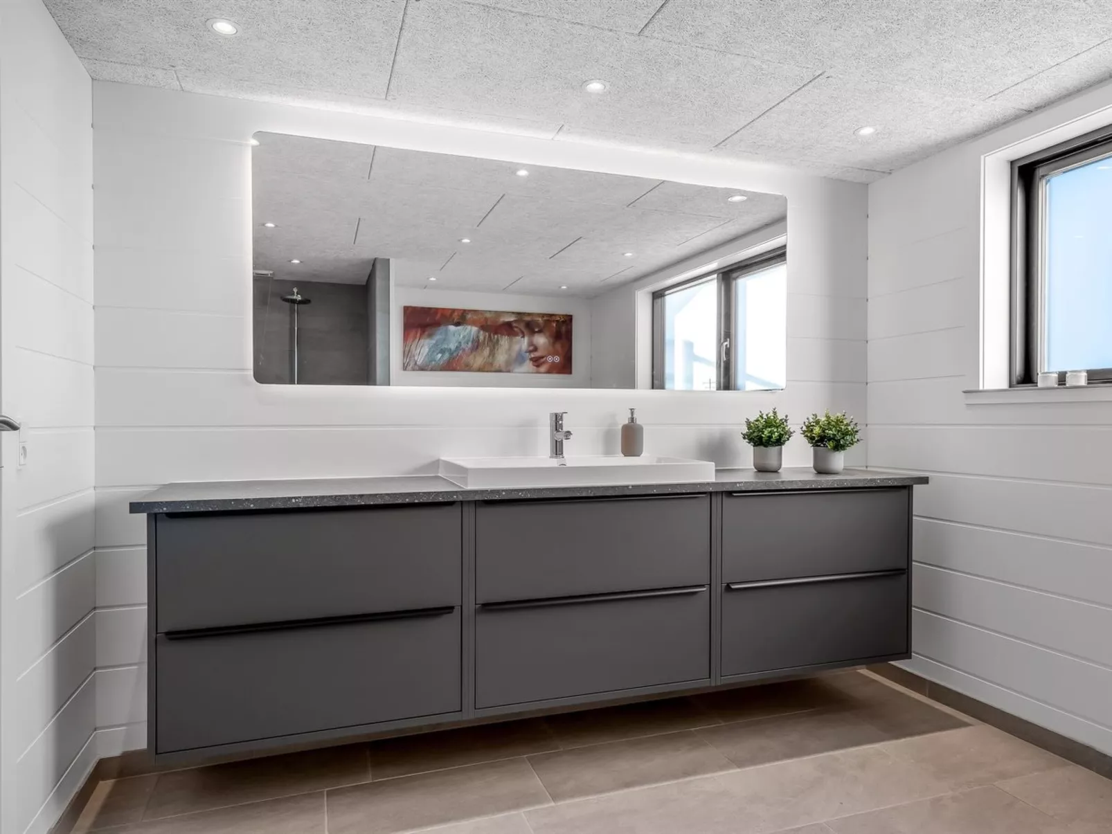 "Daren" - 700m from the sea-Binnen