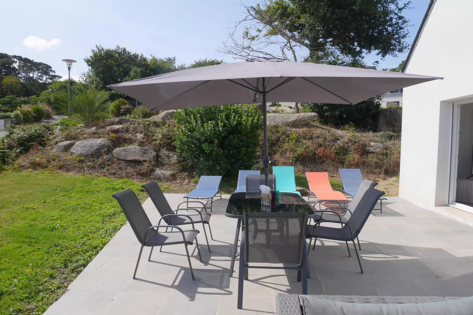 Komfortables Ferienhaus in Douarnenez-Tréboul-Terrasbalkon