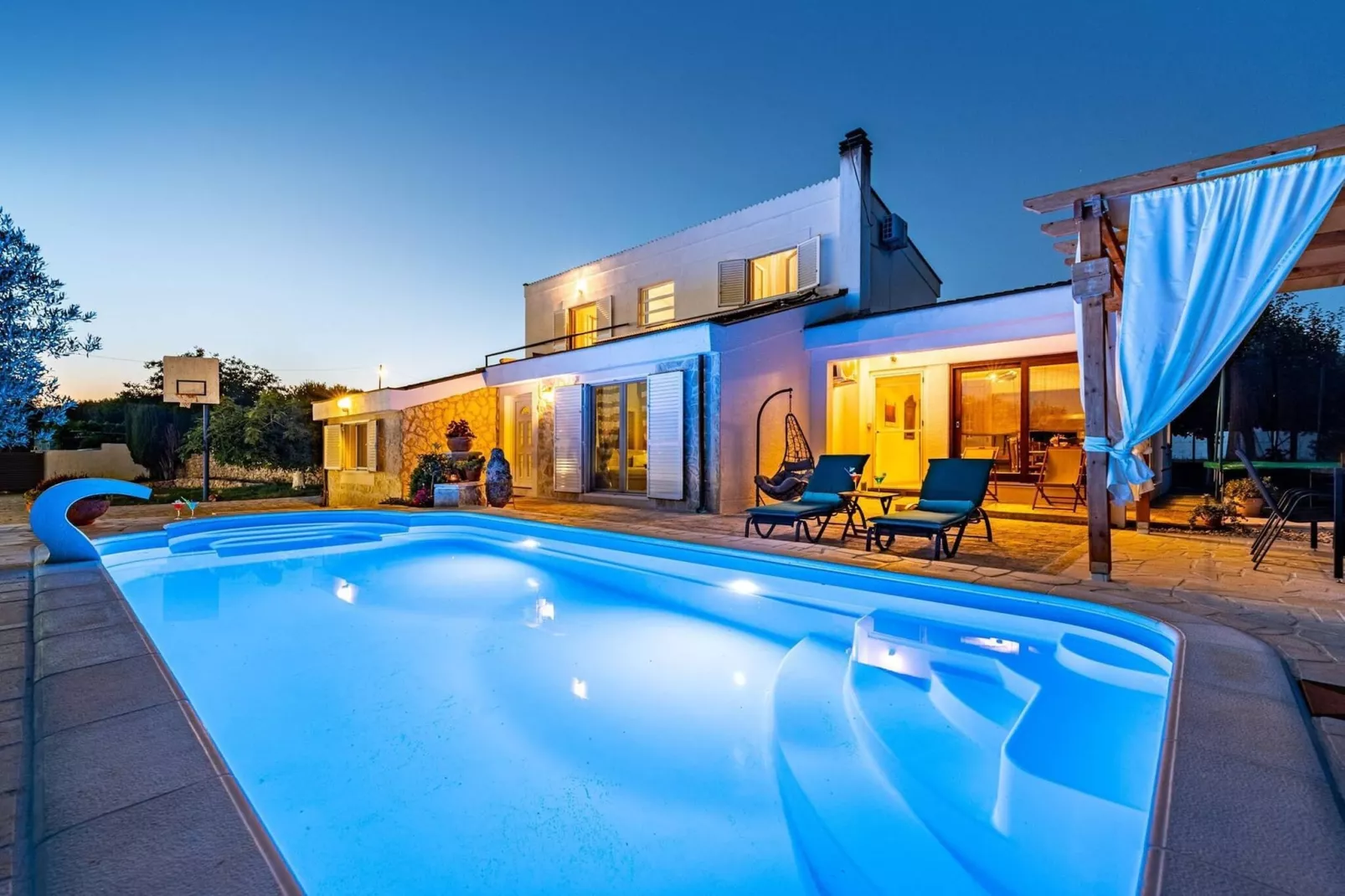 Sea view Villa Elia-Buitenkant zomer