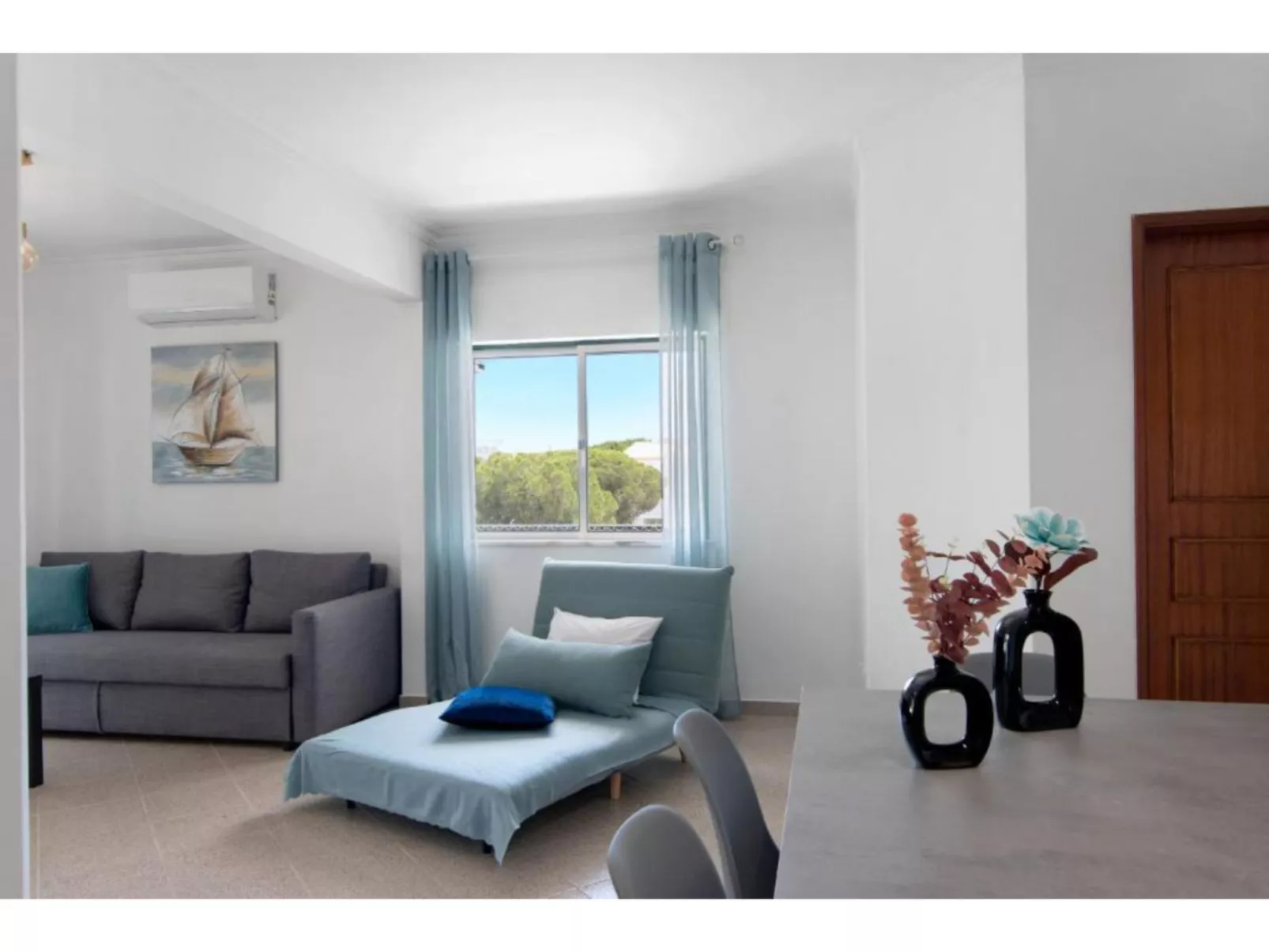 Jade-Sunny Way-Binnen