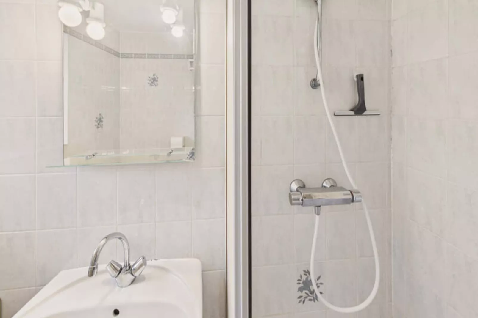 Maison à Saint Jean Trolimon-Niet-getagd