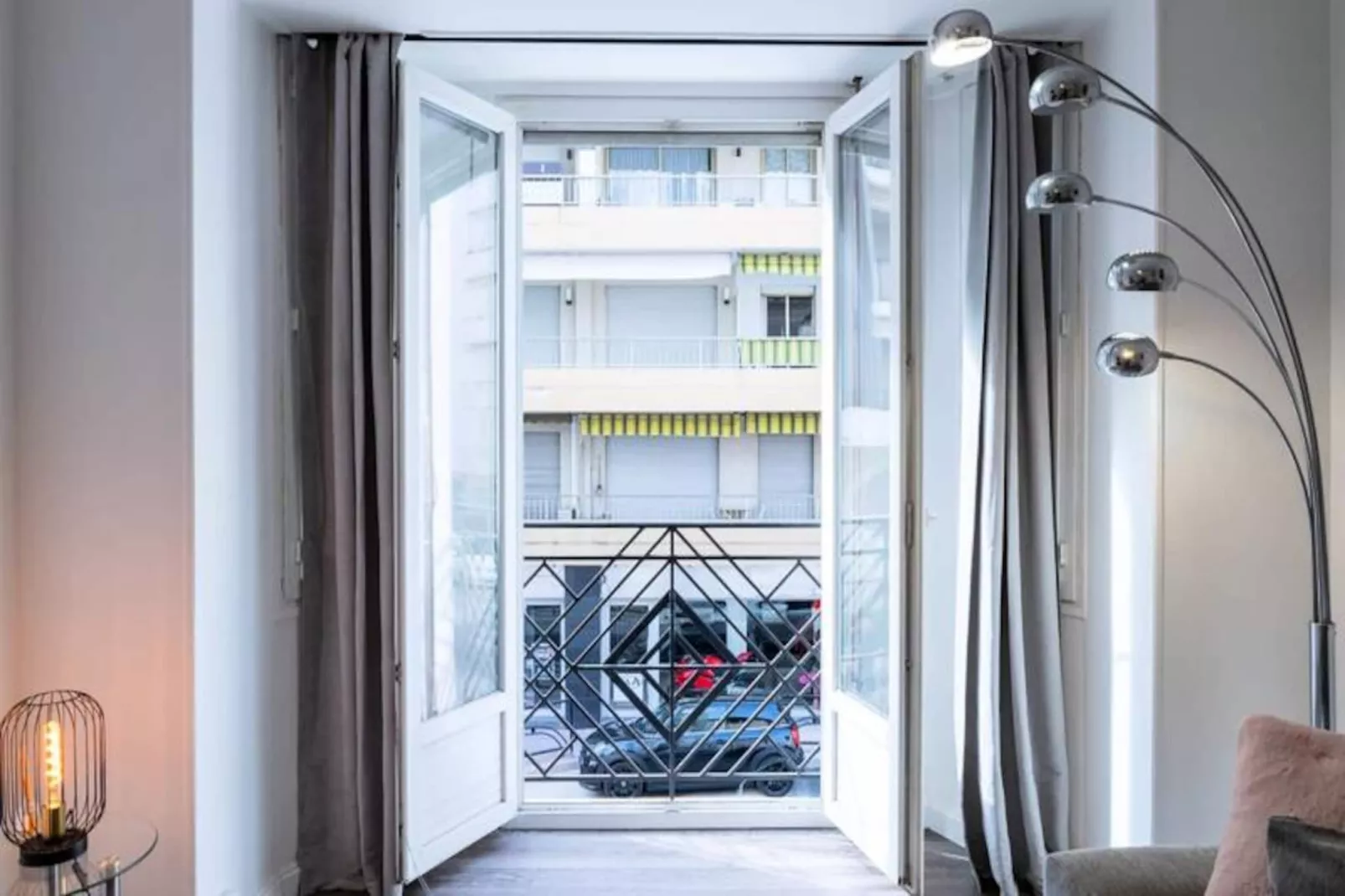 Résidence 2p Centre-ville Cannes Plages &agrave; Pied-Niet-getagd