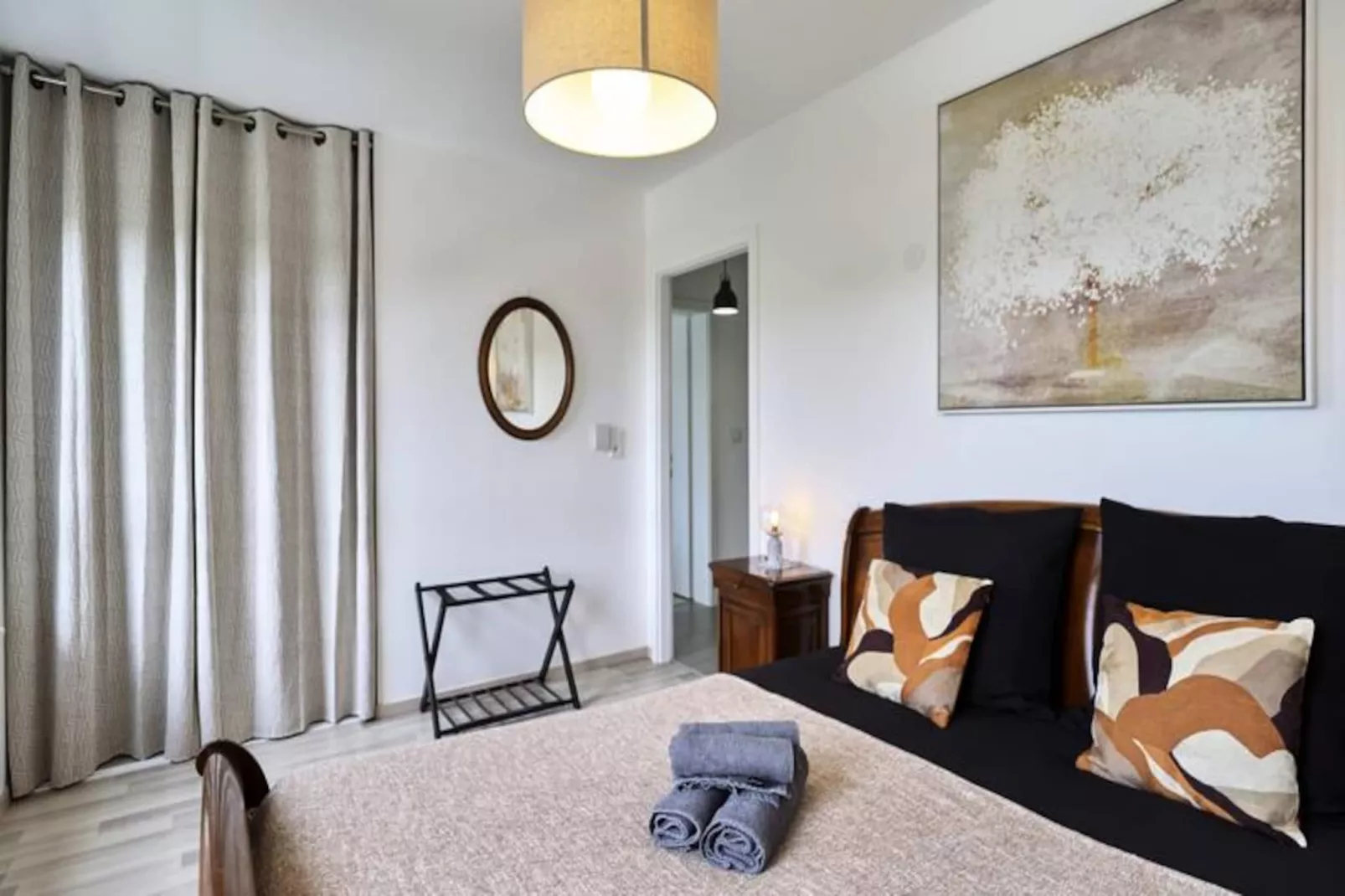 Dans Les &eacute;toiles - 2 Chambres Proche Centre Ville Avec Parking Inclus-Niet-getagd