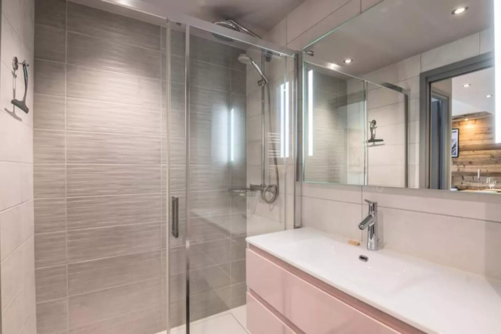 Appartement Le Clos De Rochebrune --Niet-getagd