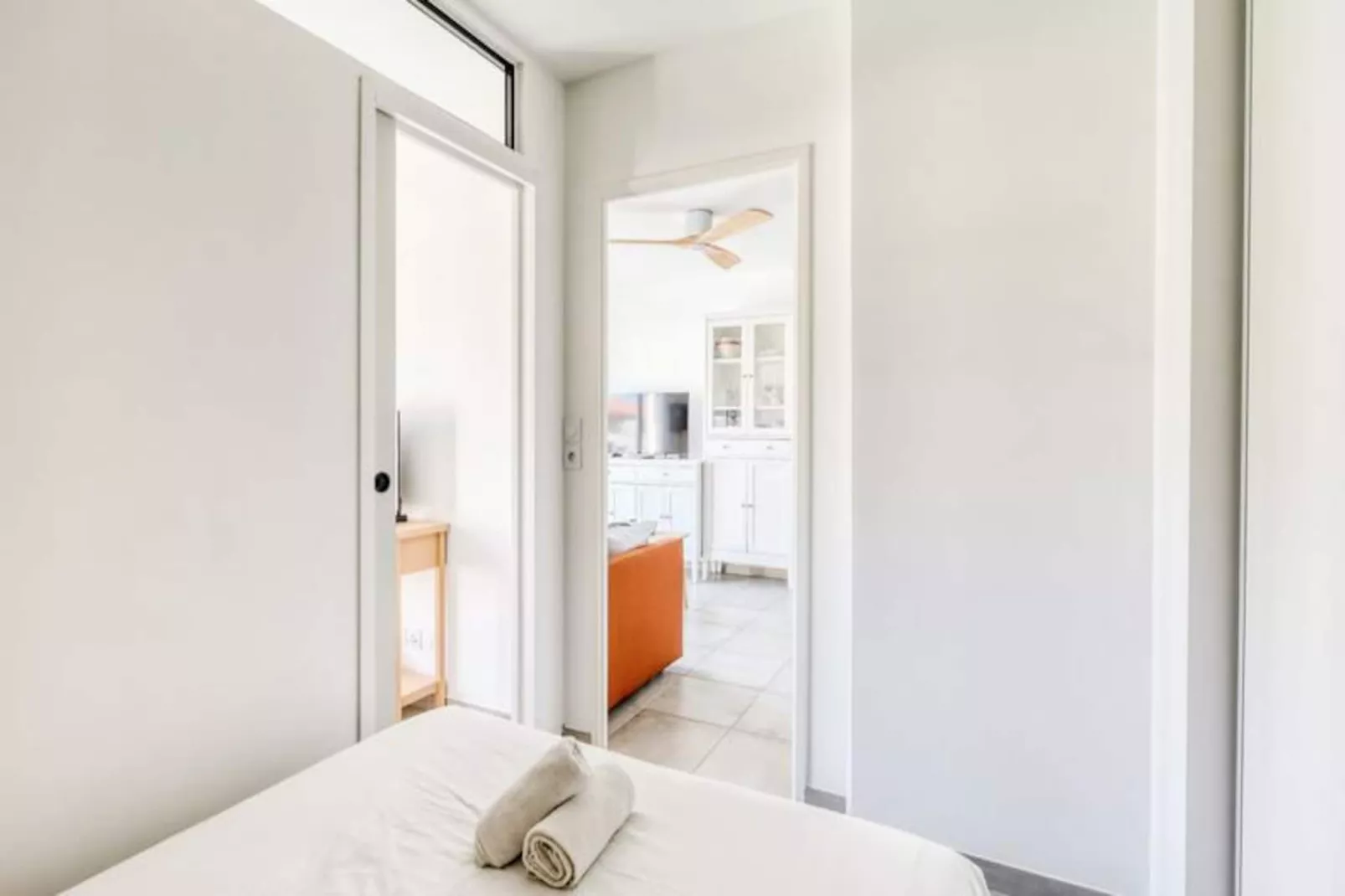 Résidence 🏡 Appartement 2 Chambres Avec Piscine, Parking & Balcon-Niet-getagd