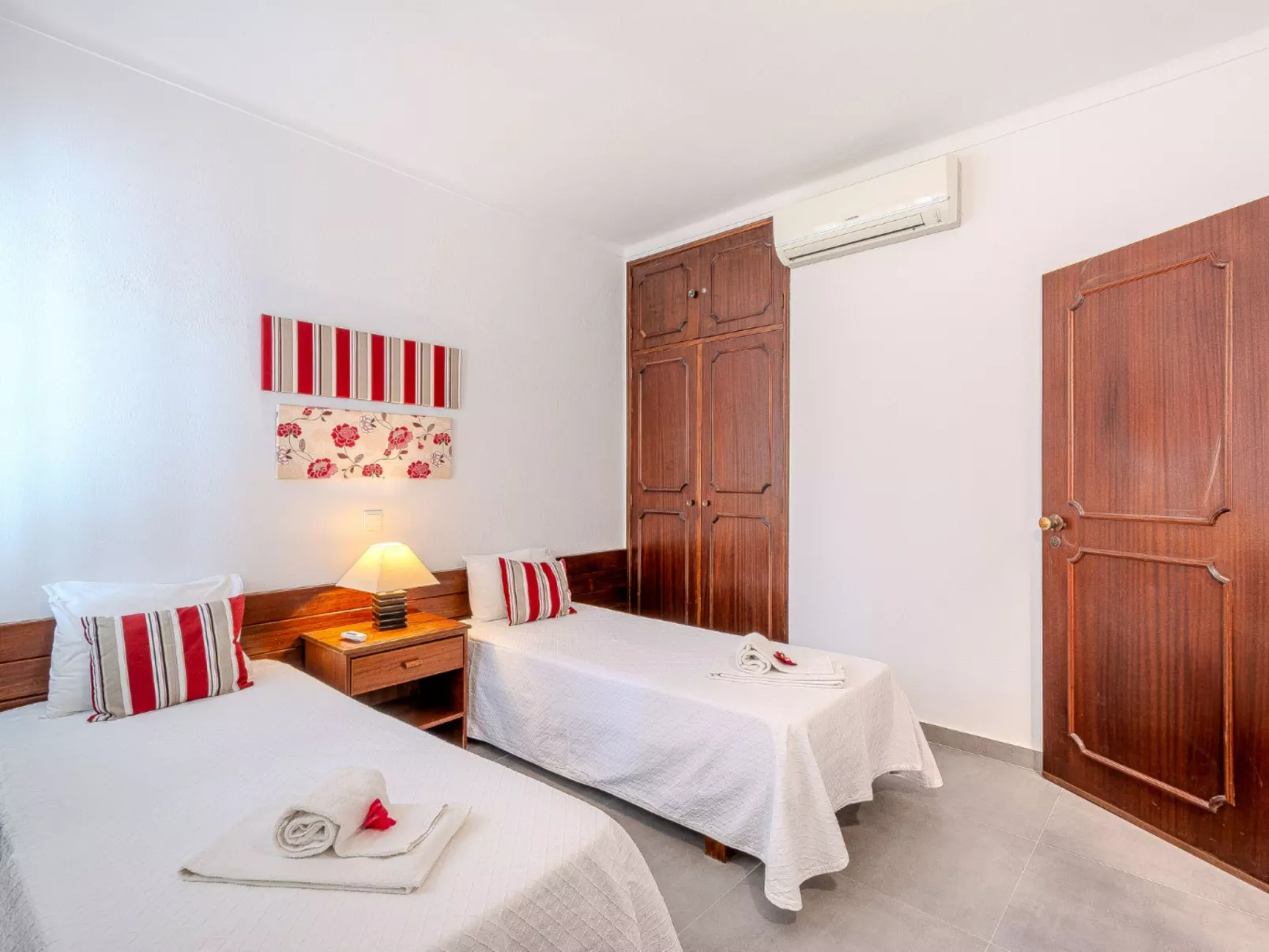 Amélia - Sunny Way-Binnen