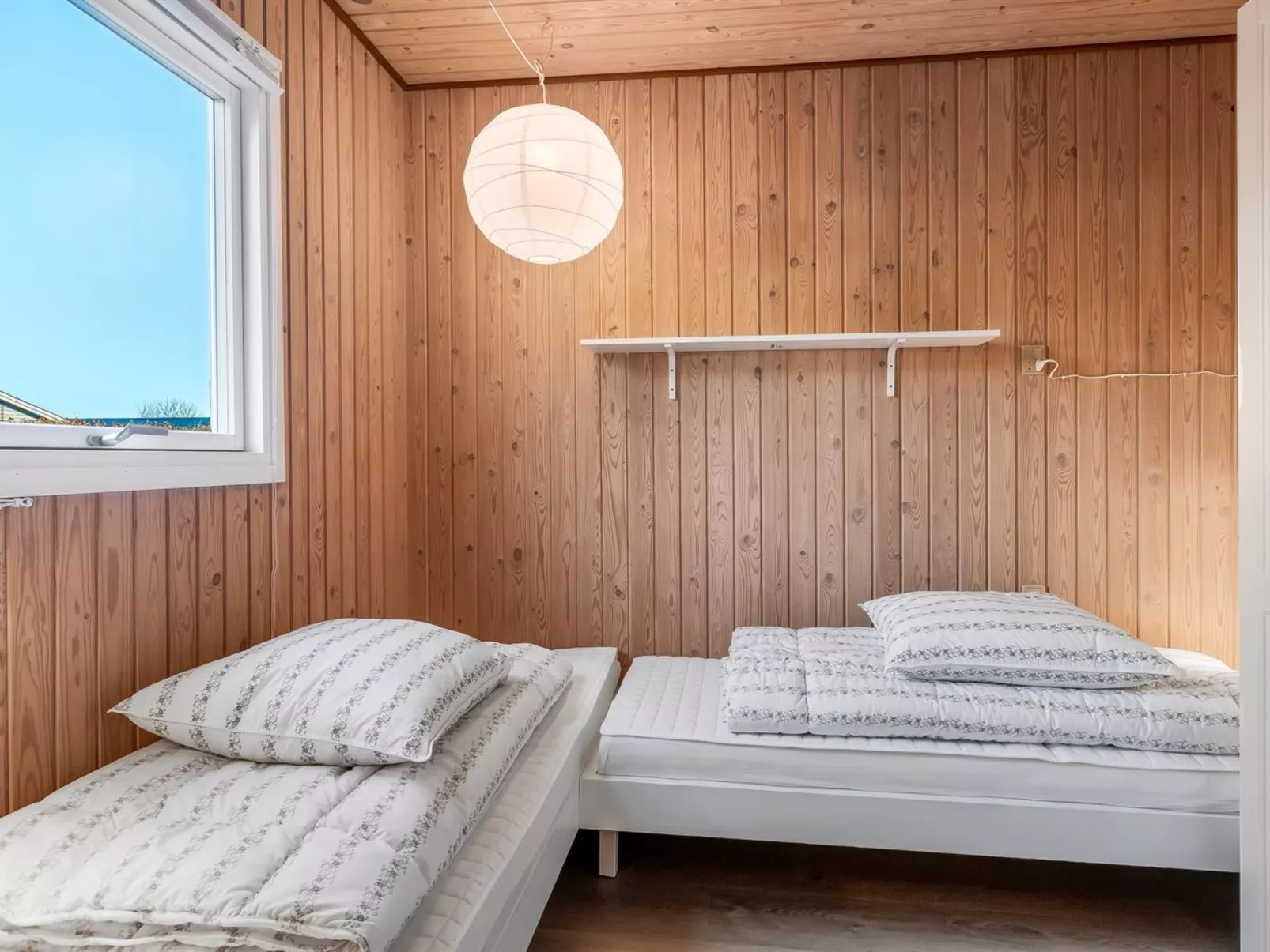 "Pavo" - 200m from the sea-Binnen