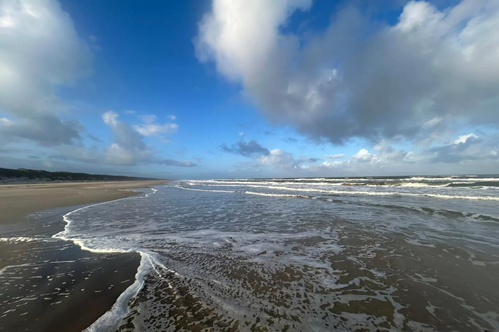 Modern Strandhuis -- By Traum Ferienwohnungen-Waterzicht