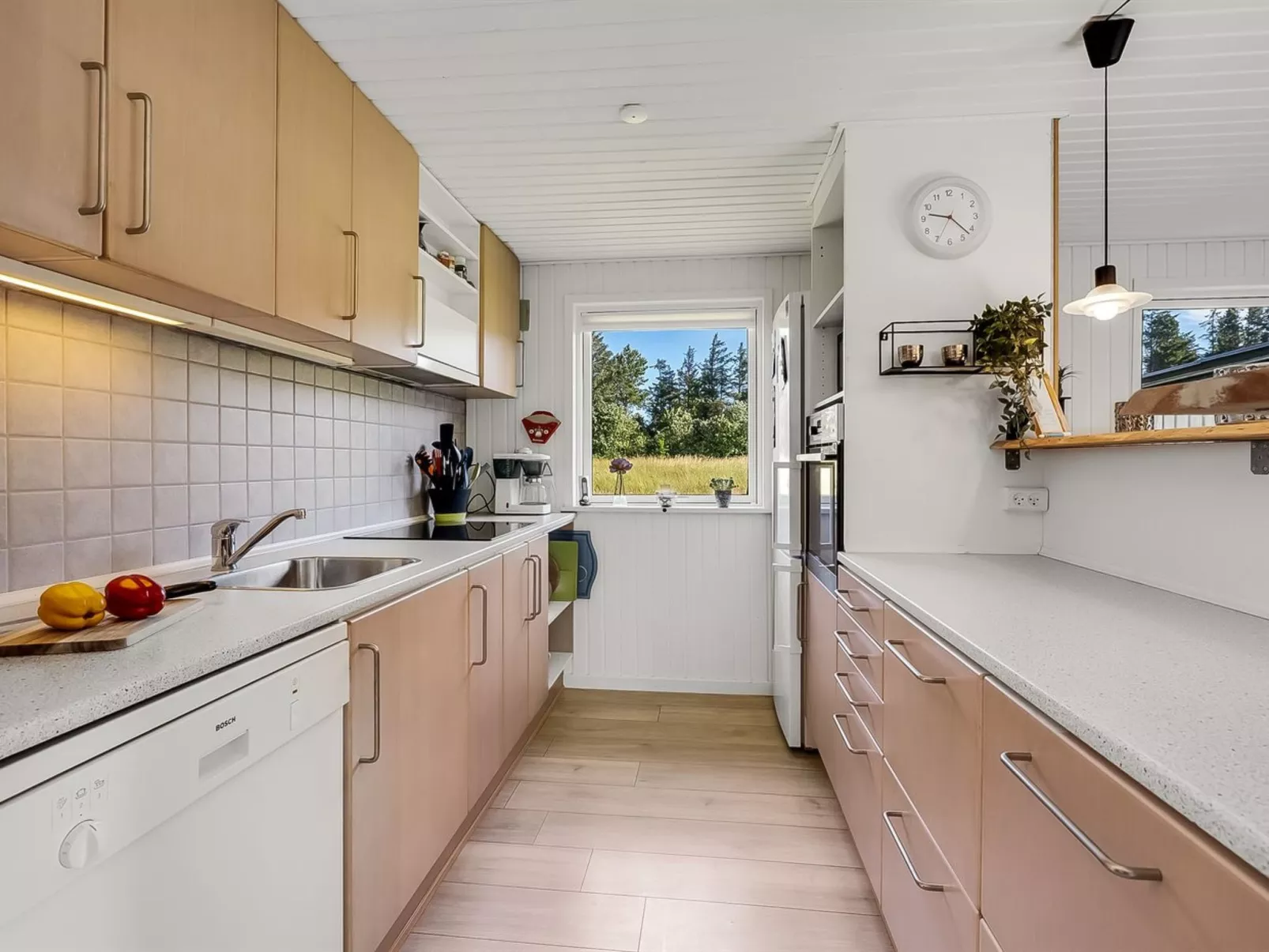 "Tholf" - 100m to the fjord-Binnen