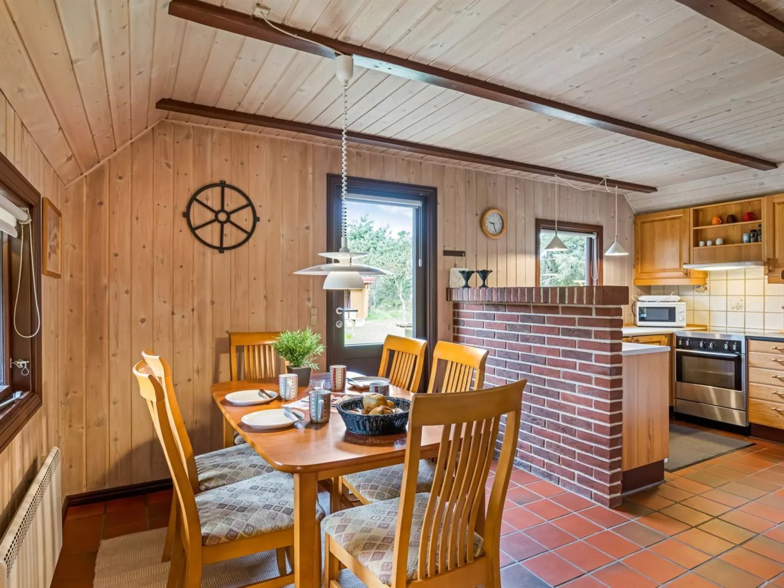 "Jærind" - 1.1km from the sea-Binnen