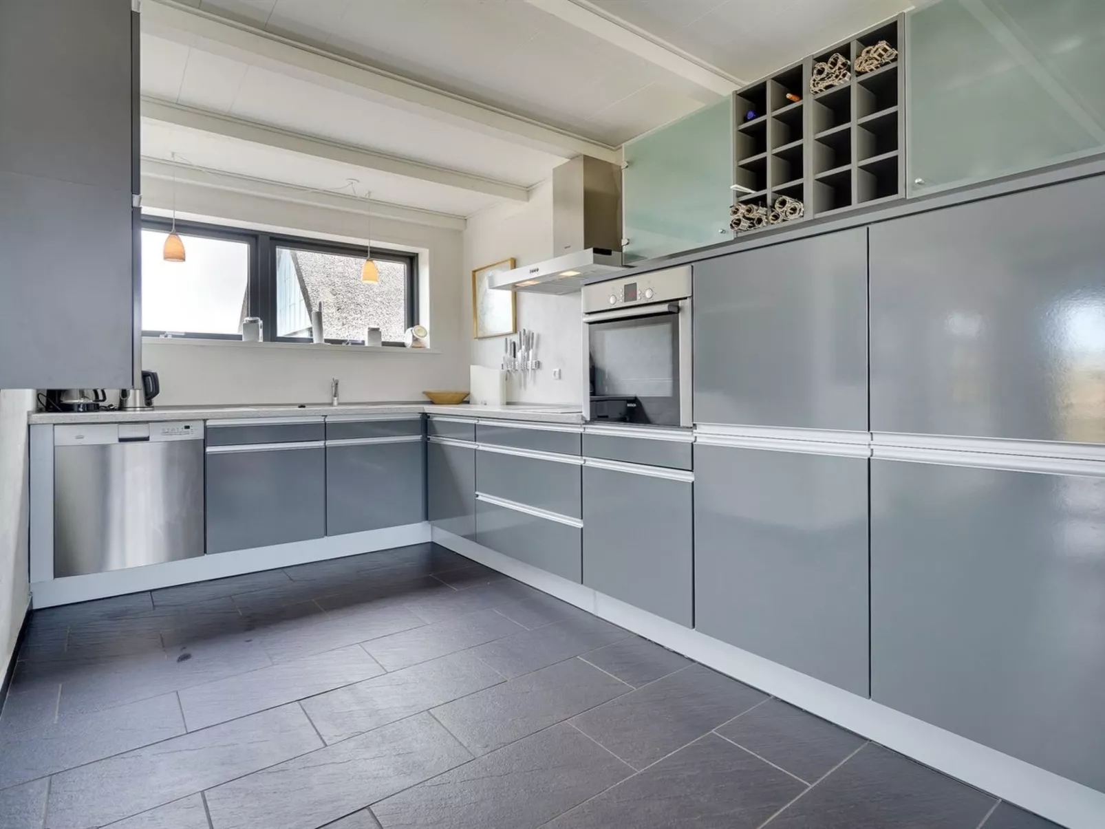 "Anselmi" - 450m from the sea-Binnen