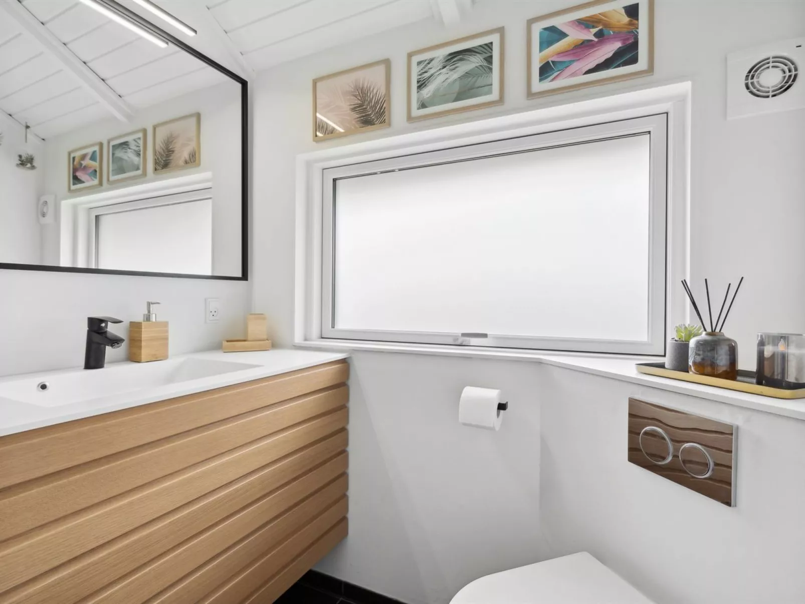 "Julie" - 1.5km from the sea-Binnen