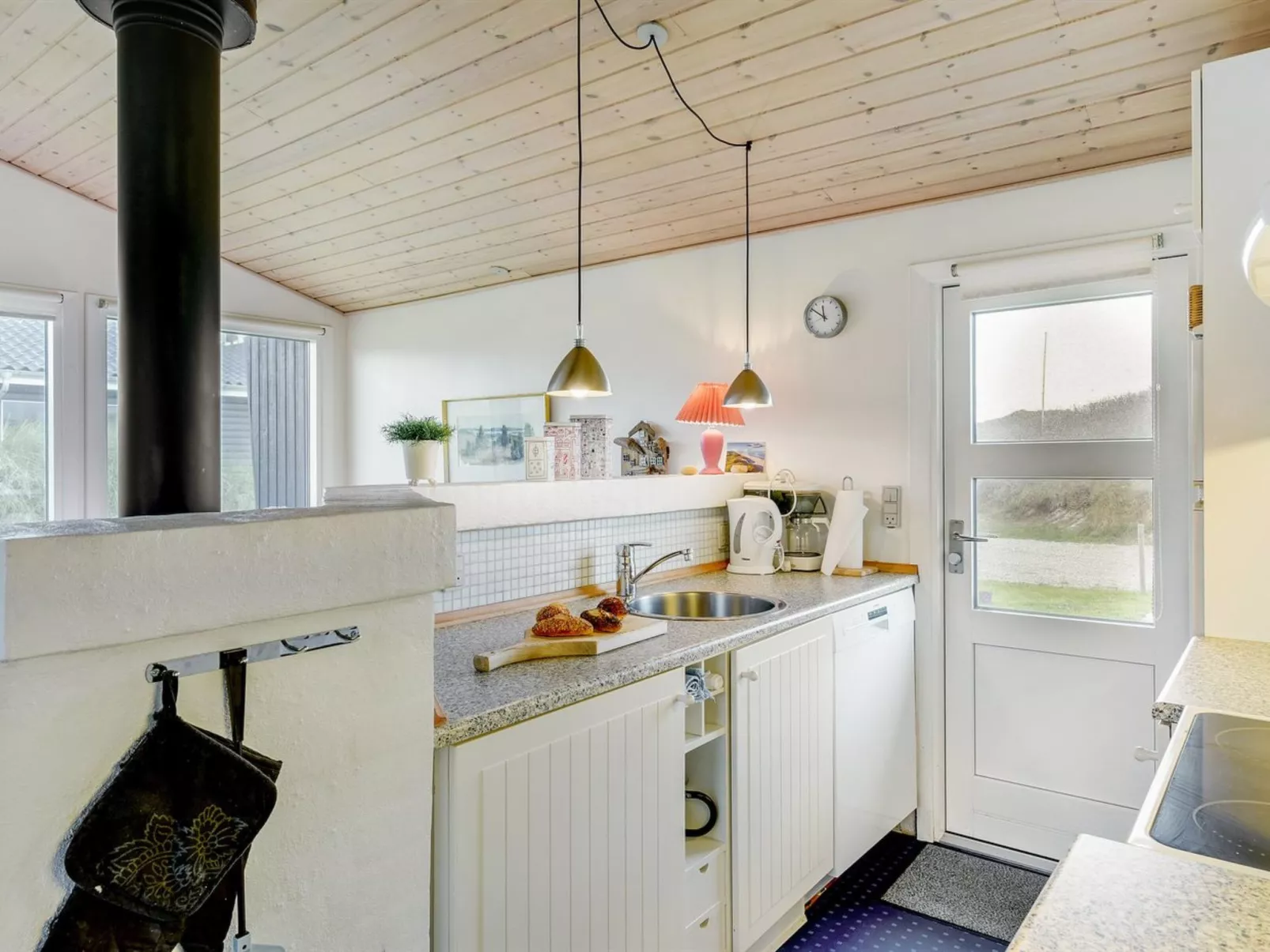 "Galena" - 100m from the sea-Binnen