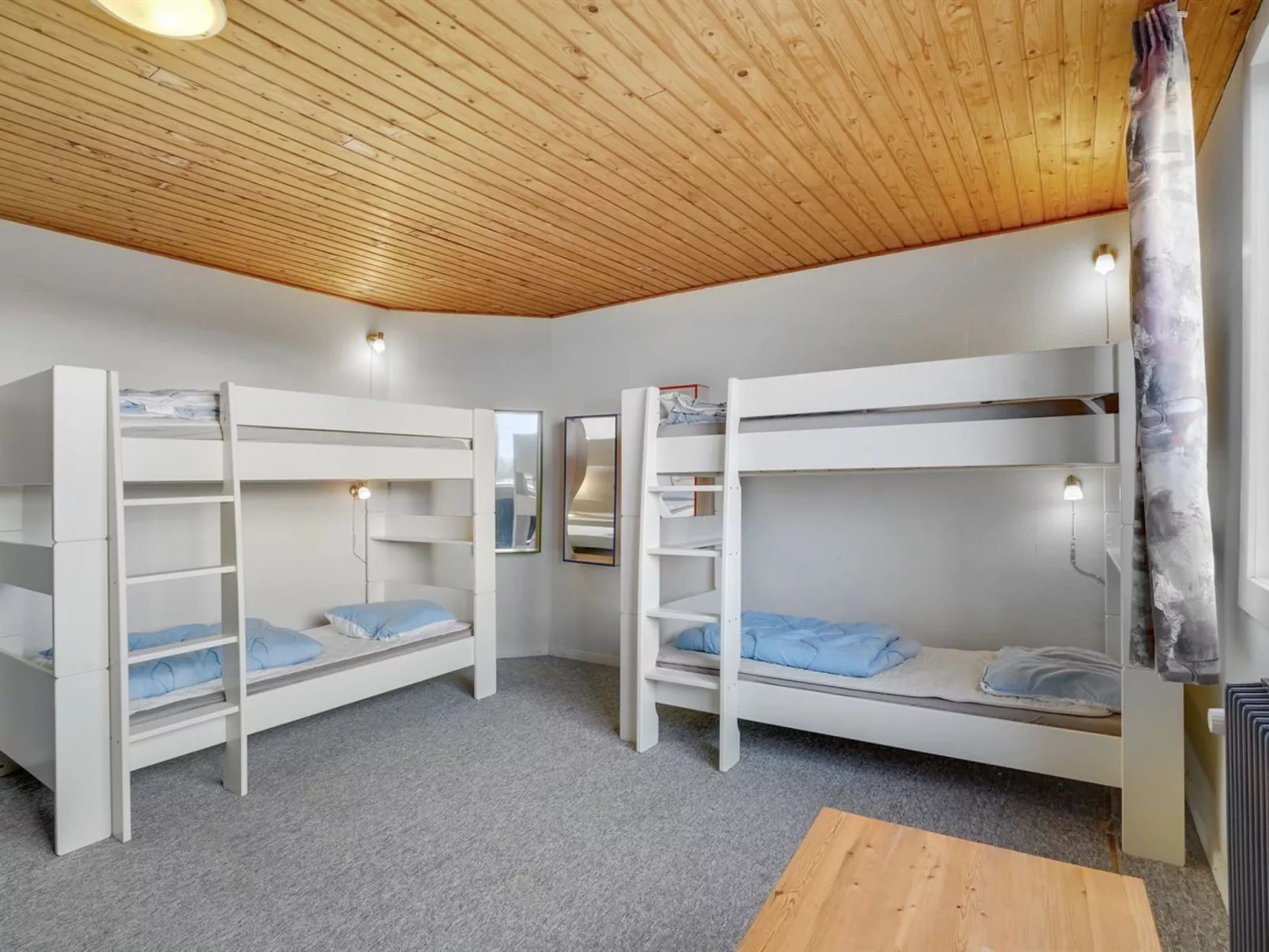 "Rahild" - 2km to the fjord-Binnen