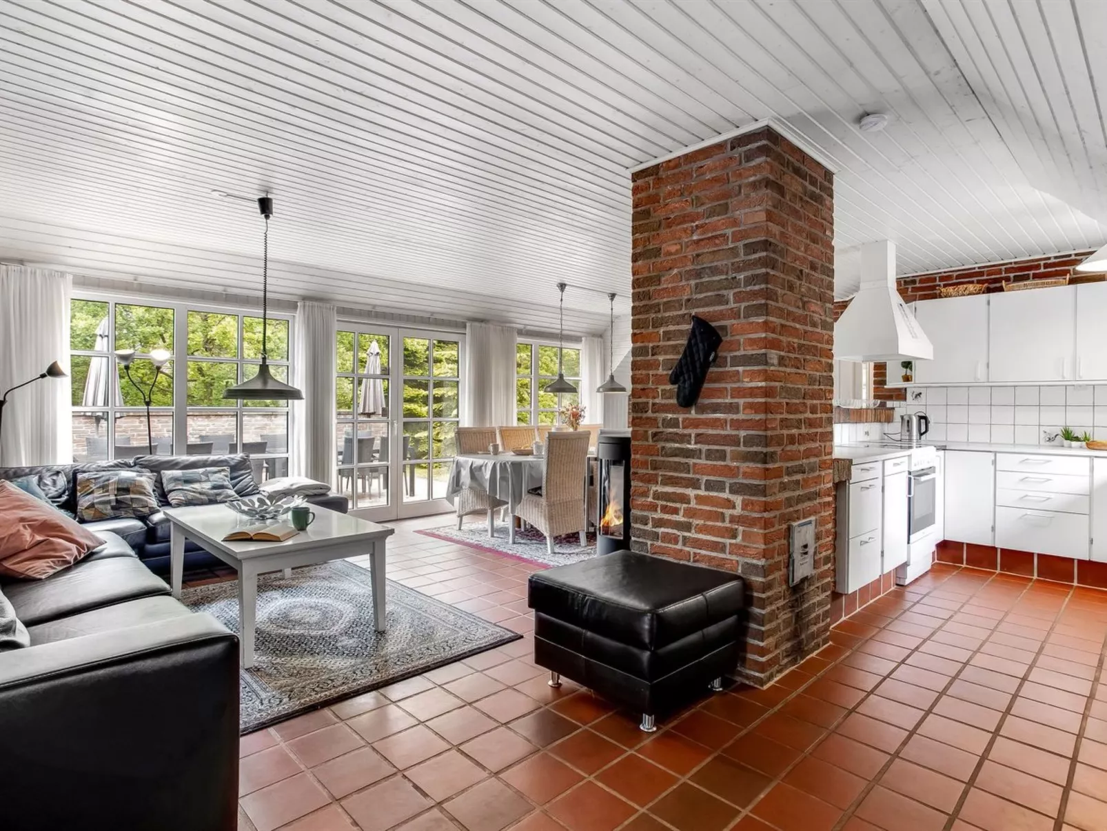 "Pauna" - 50m from the sea-Binnen