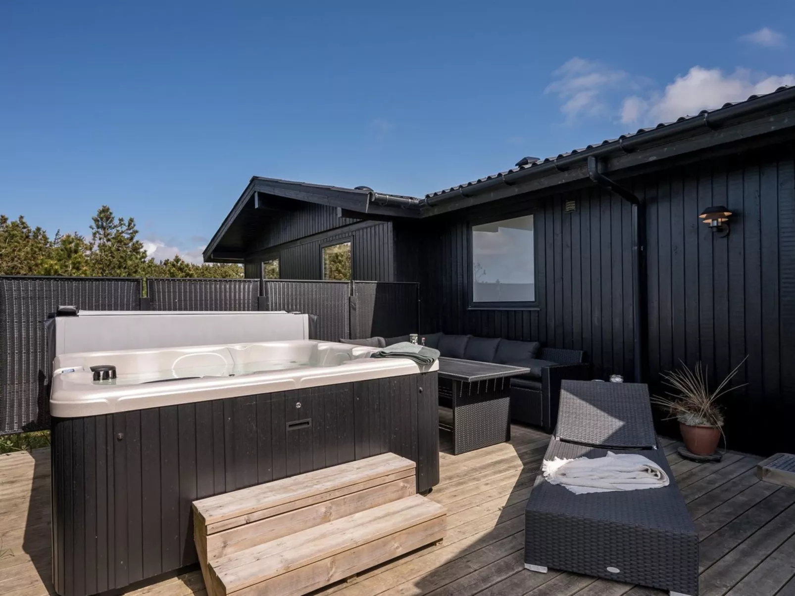 "Brunkil" - 500m from the sea-Binnen