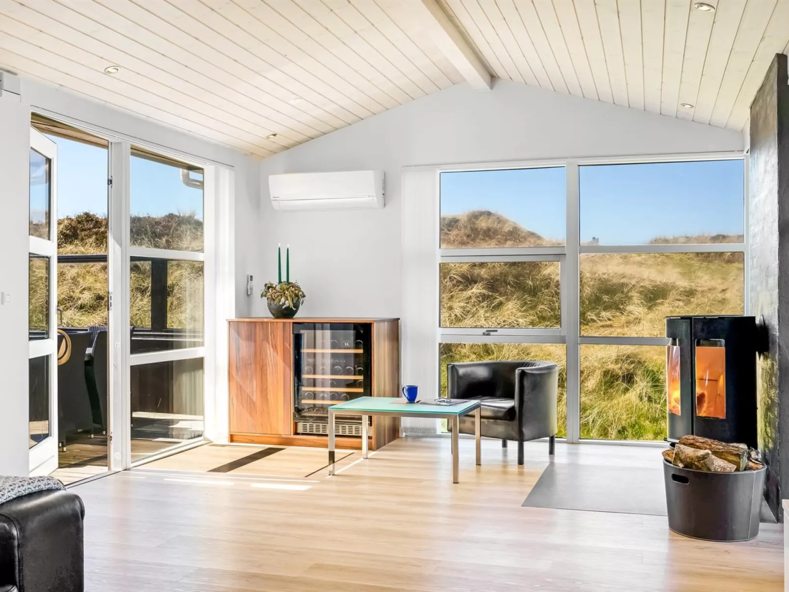 "Ingela" - 350m from the sea-Binnen