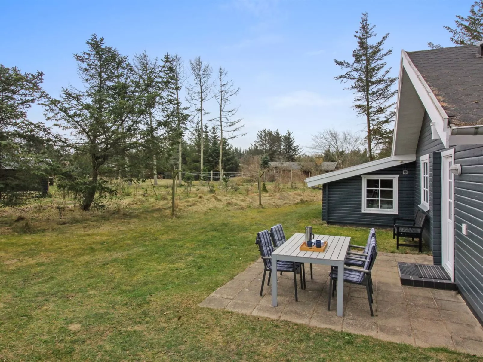 "Vaska" - 550m from the sea-Buiten