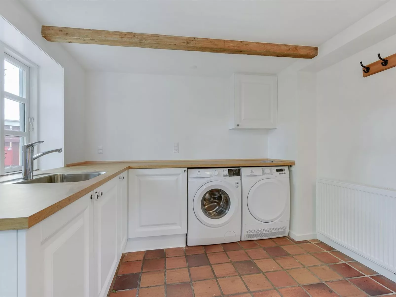 "Juhana" - 150m from the sea-Binnen