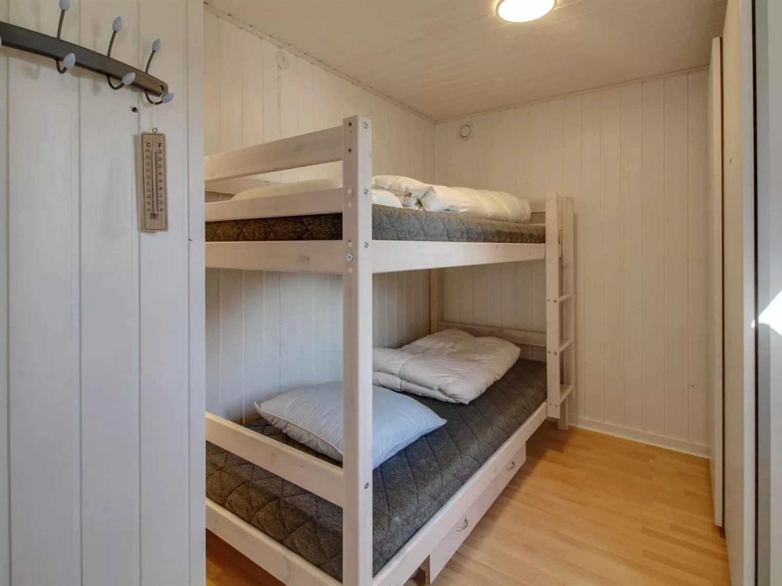 "Zekine" - 2.5km from the sea-Binnen