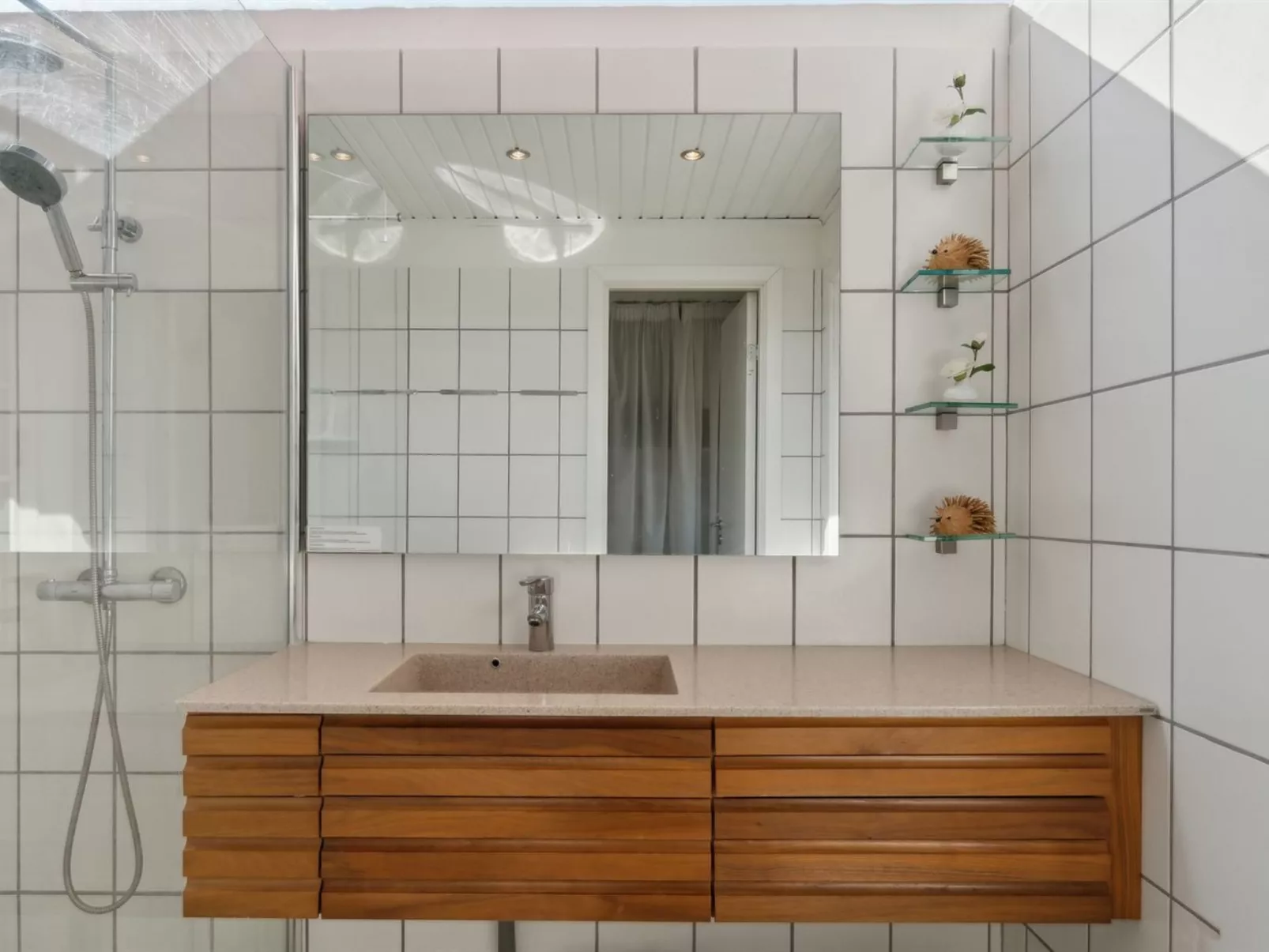 "Georg" - 300m from the sea-Binnen