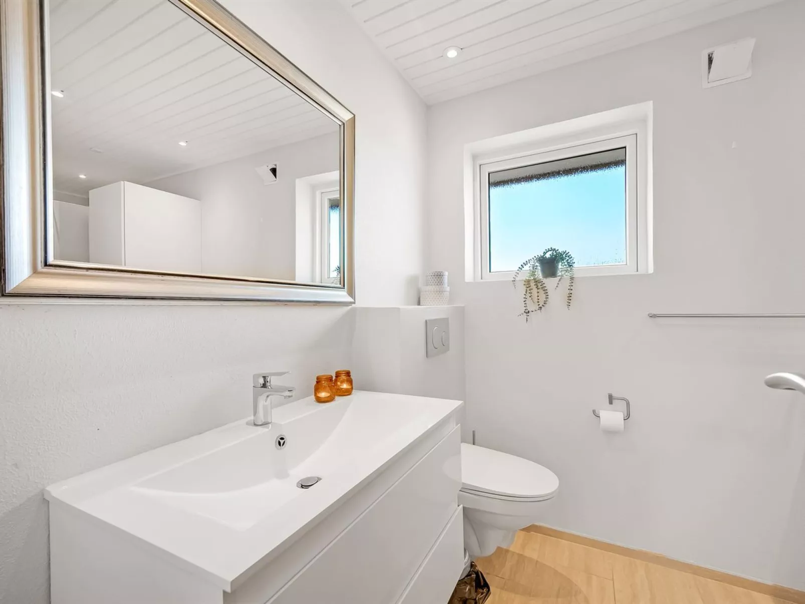 "Stinna" -  from the sea-Binnen