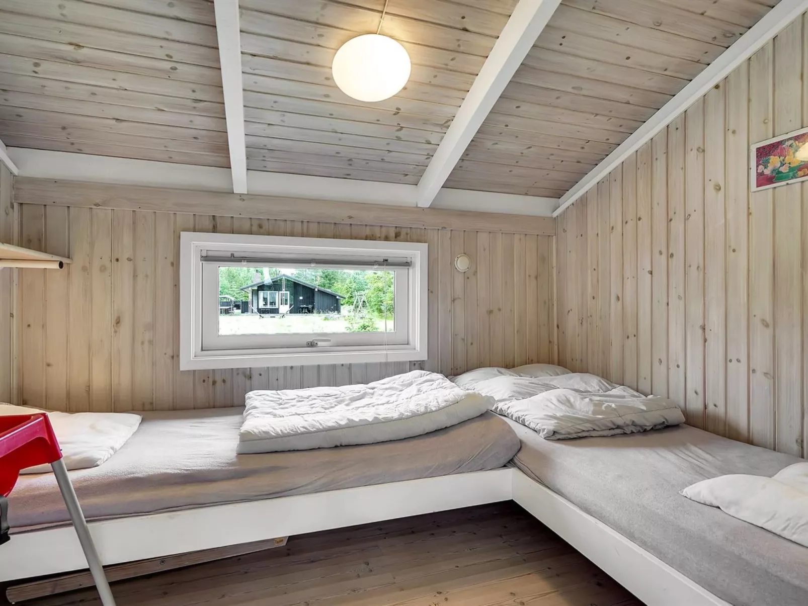 "Gjorgjija" -  from the sea-Binnen