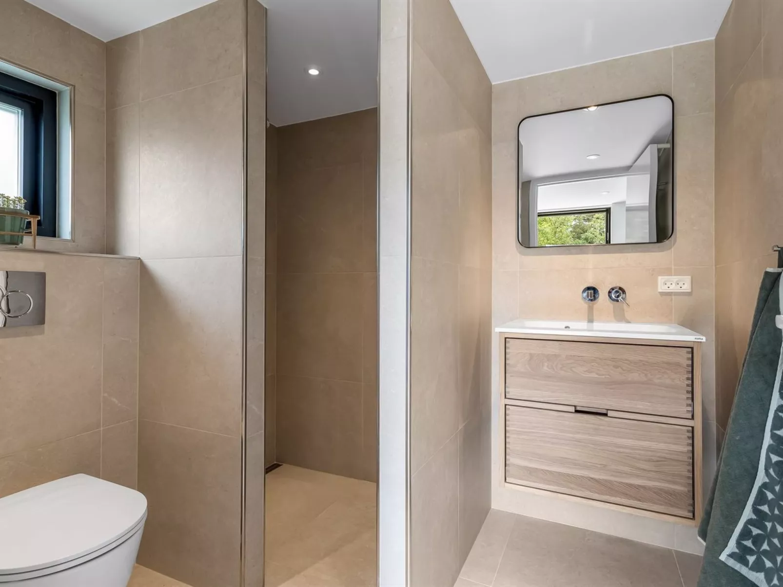 "Fay" - 25m from the sea-Binnen