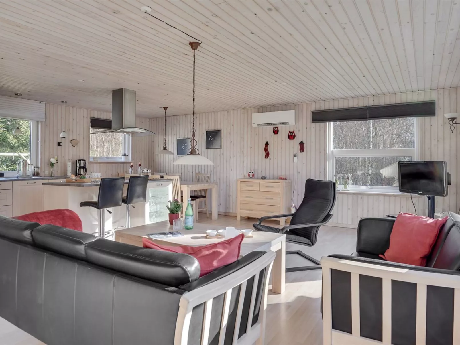 "Mikko" - 2.2km from the sea-Binnen