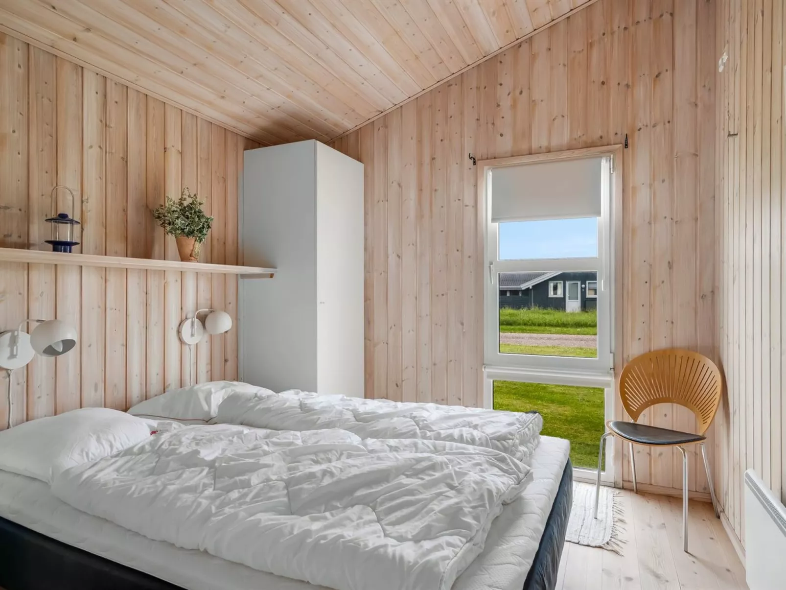 "Ellen" - 289m from the sea-Binnen