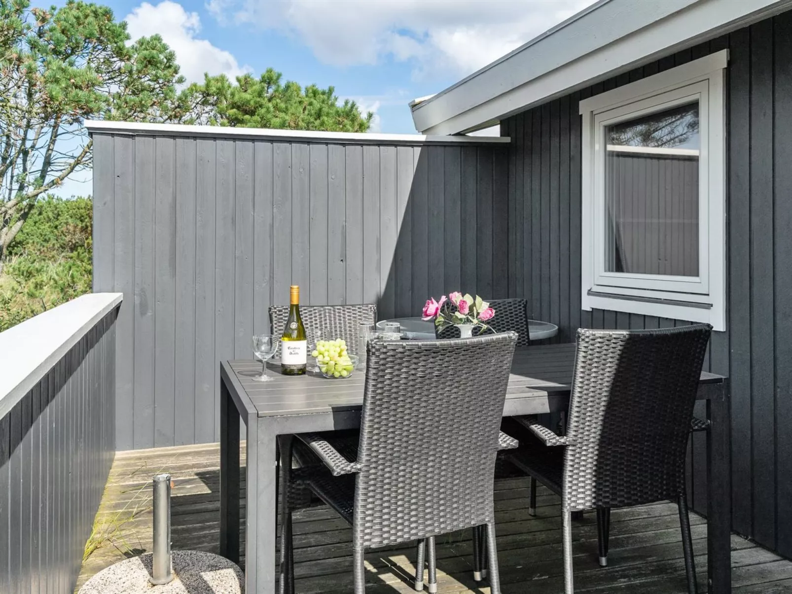 "Siri" - 400m from the sea-Buiten