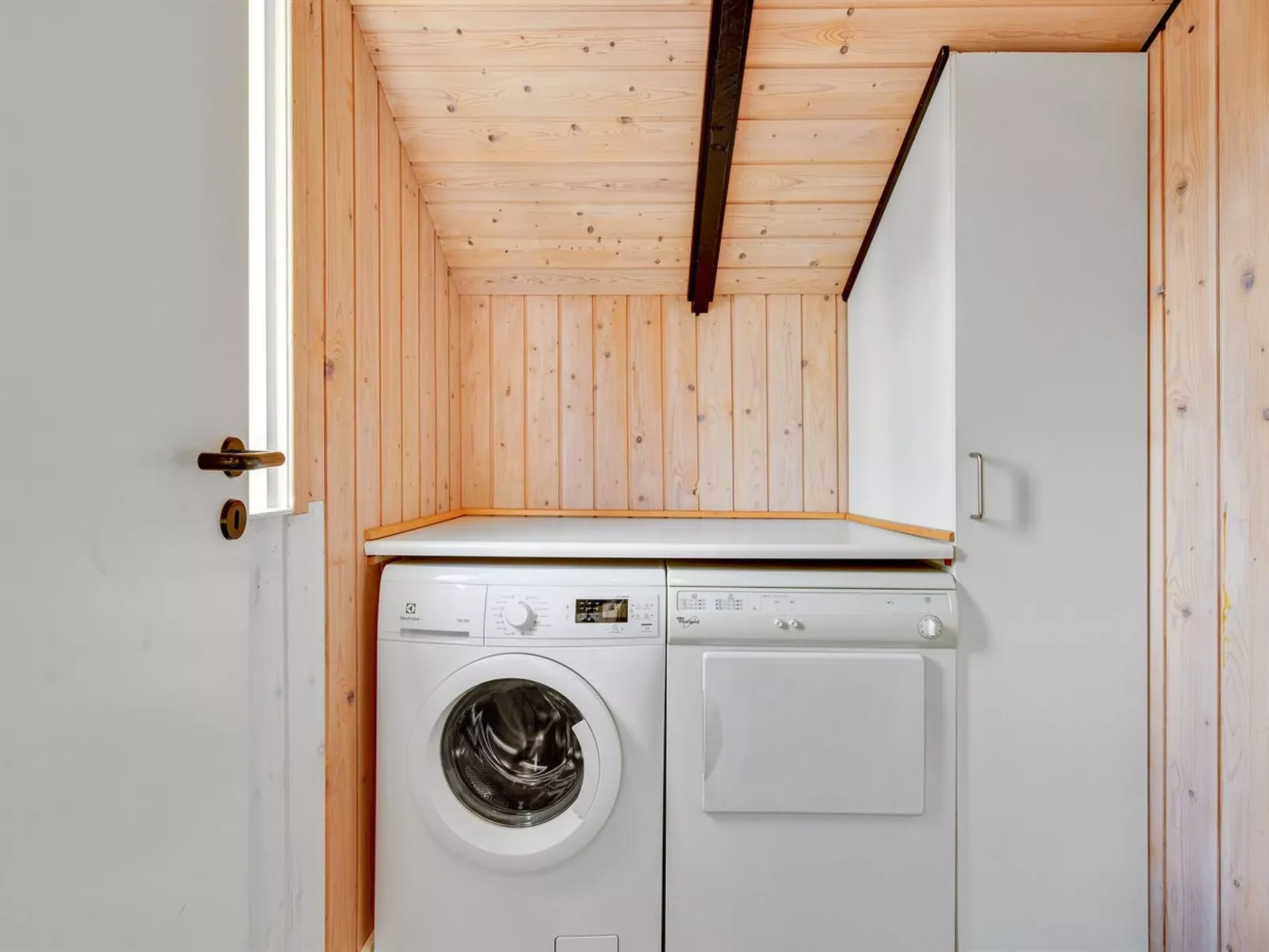 "Joona" - 600m from the sea-Binnen