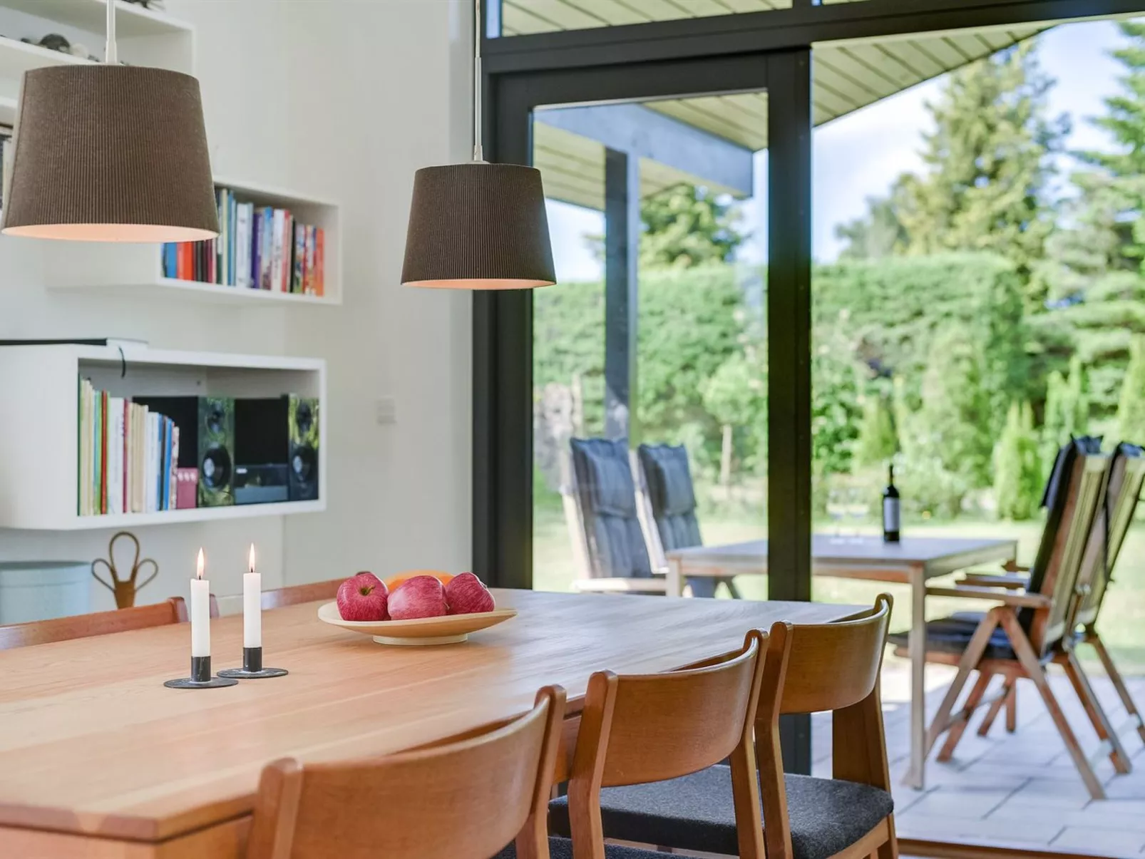 "Pavle" - 700m from the sea-Binnen