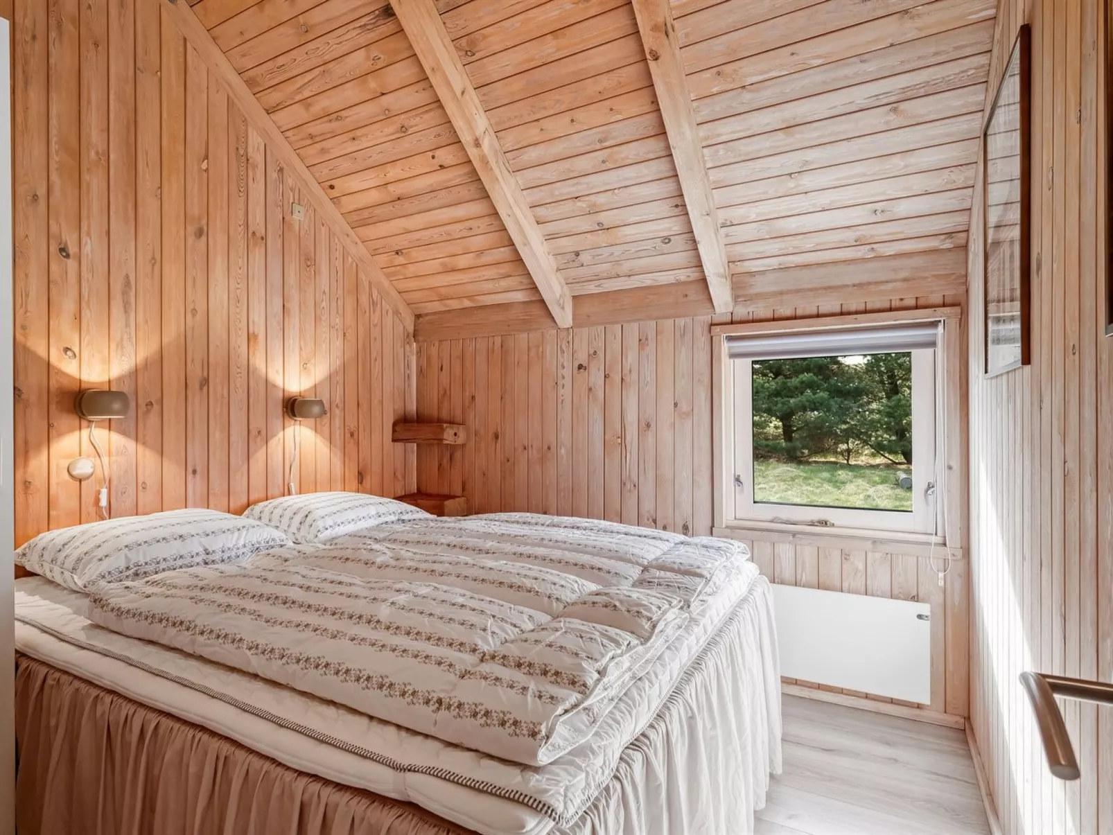 "Kenny" - 1.2km from the sea-Binnen