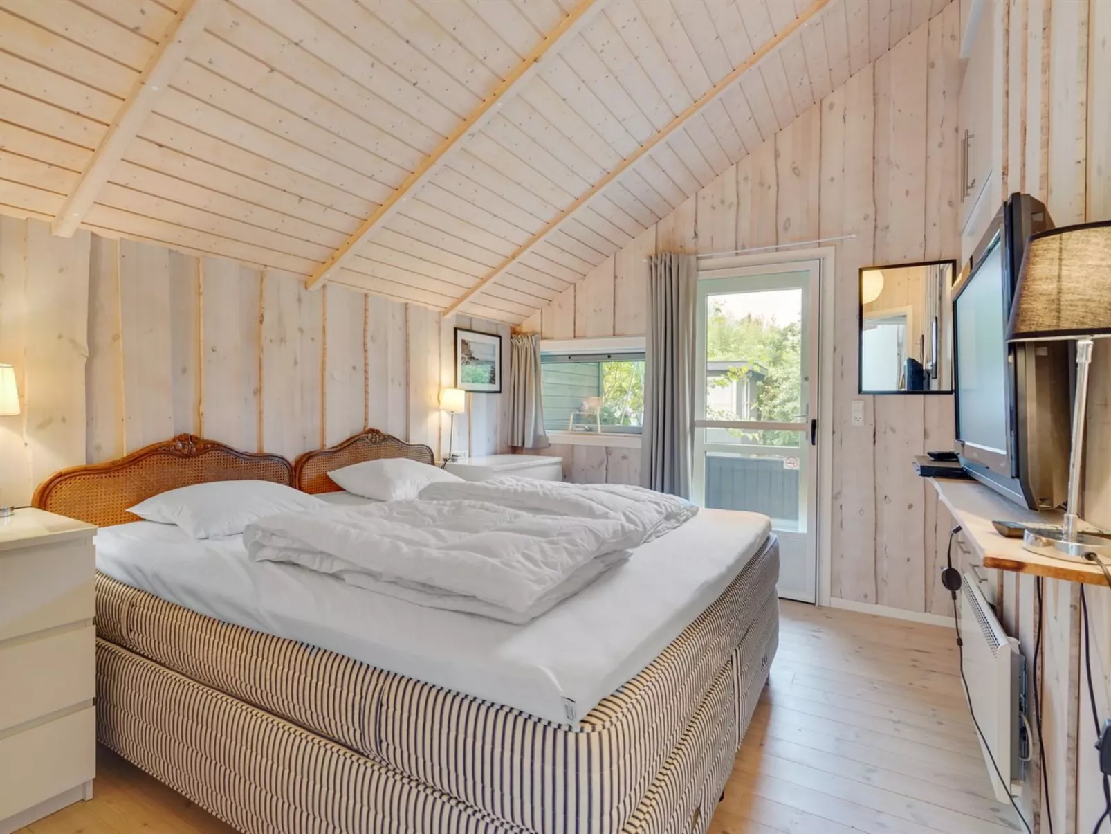 "Zelda" - 300m from the sea-Binnen