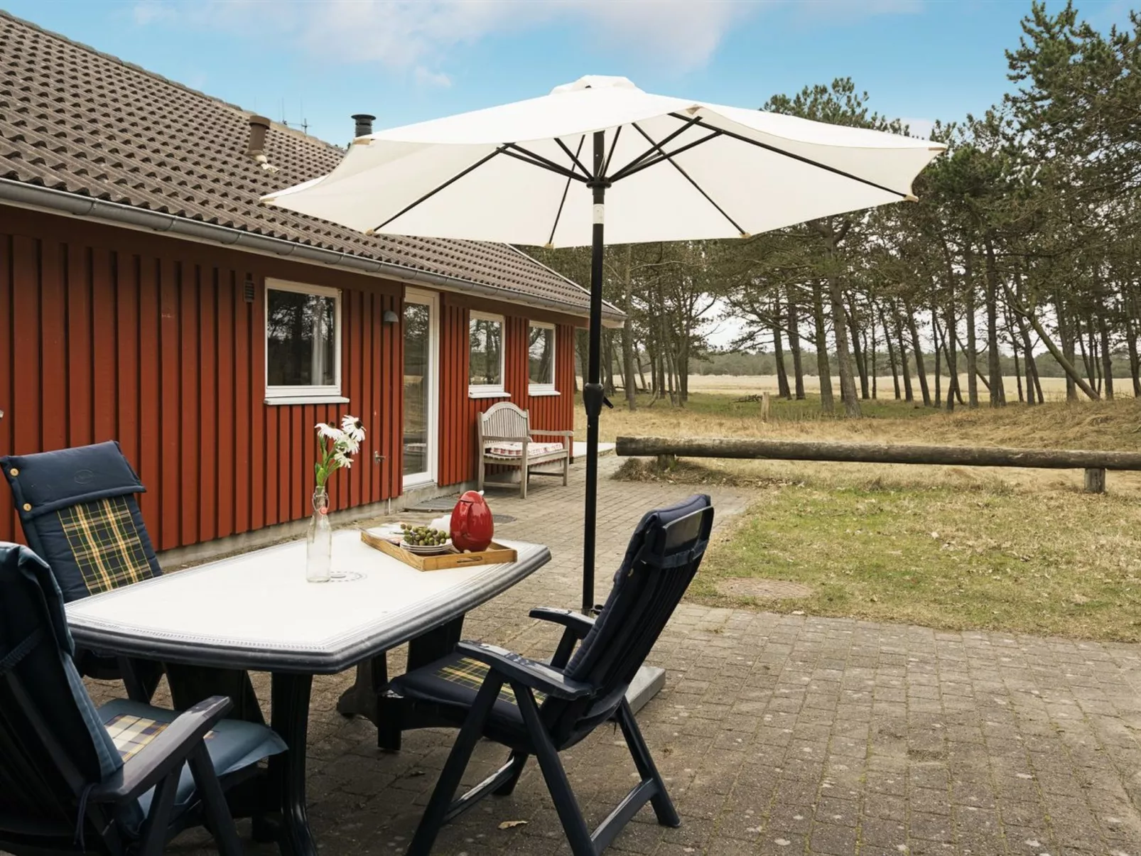 "Tove" - 1.5km from the sea-Buiten