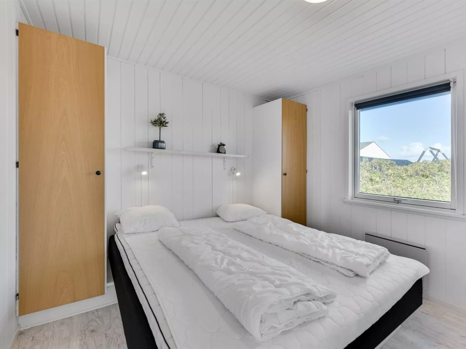 "Aiske" -  from the sea-Binnen