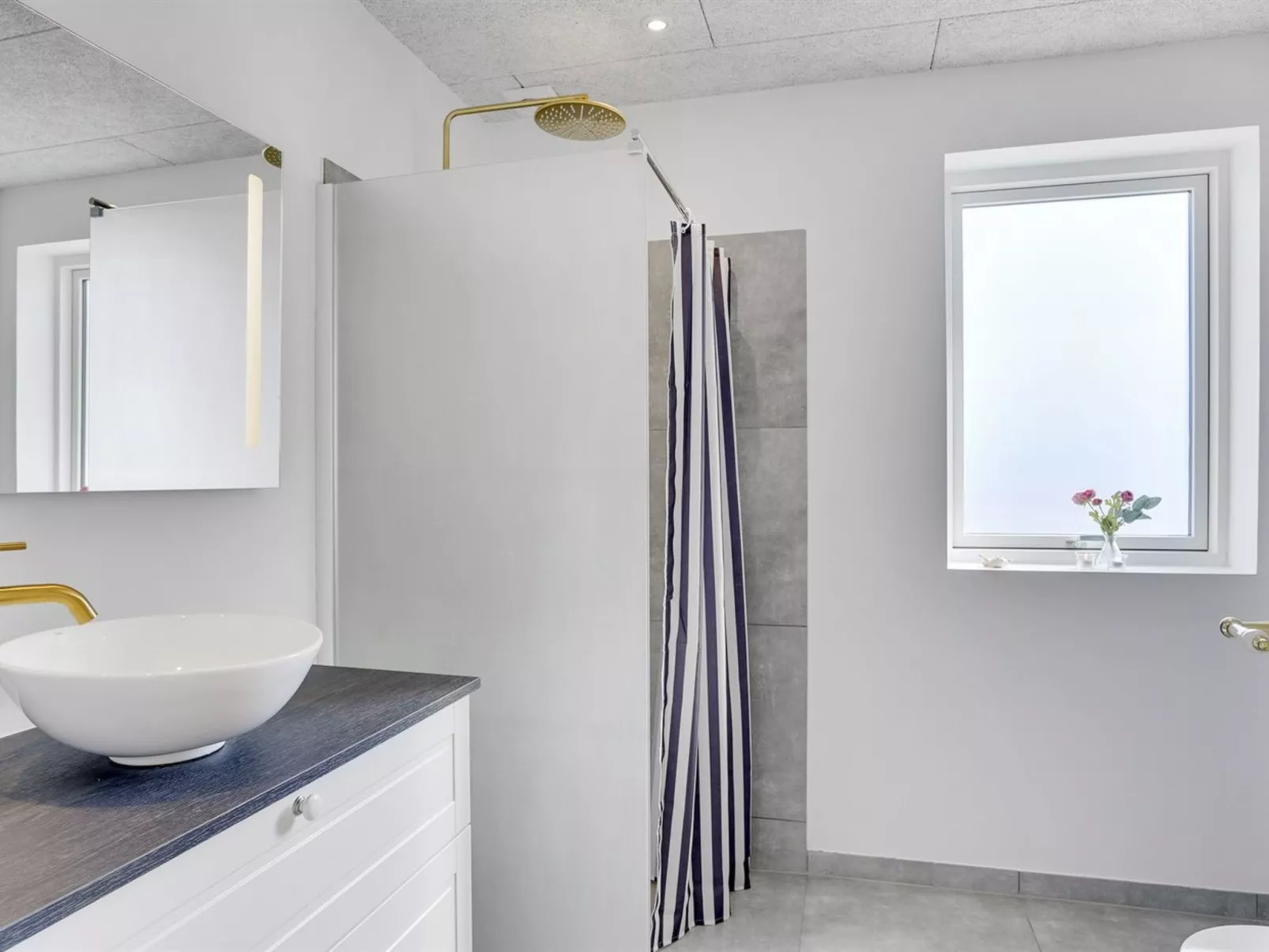 "Alf" - 200m from the sea-Binnen