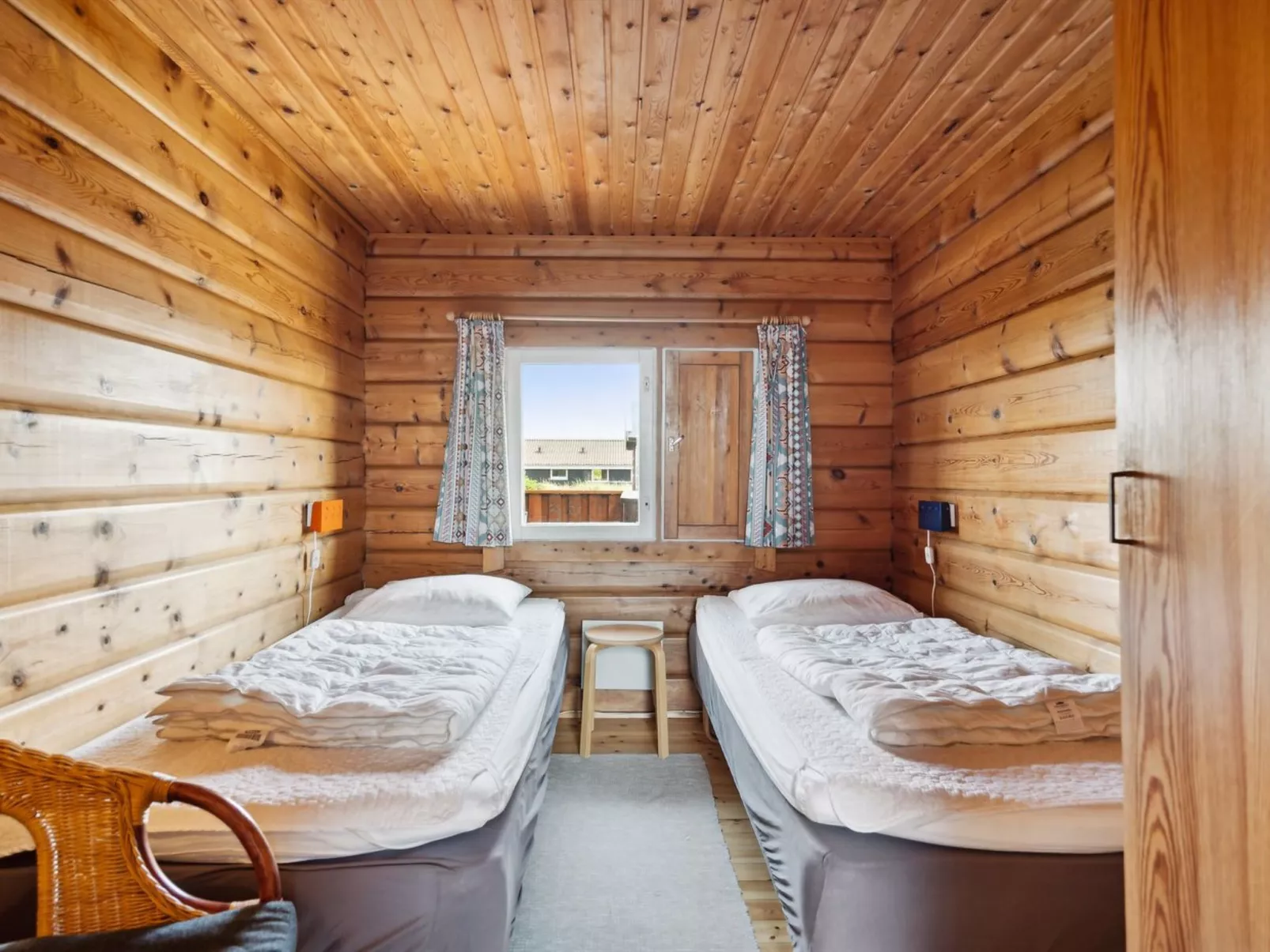 "Evelin" -  from the sea-Binnen