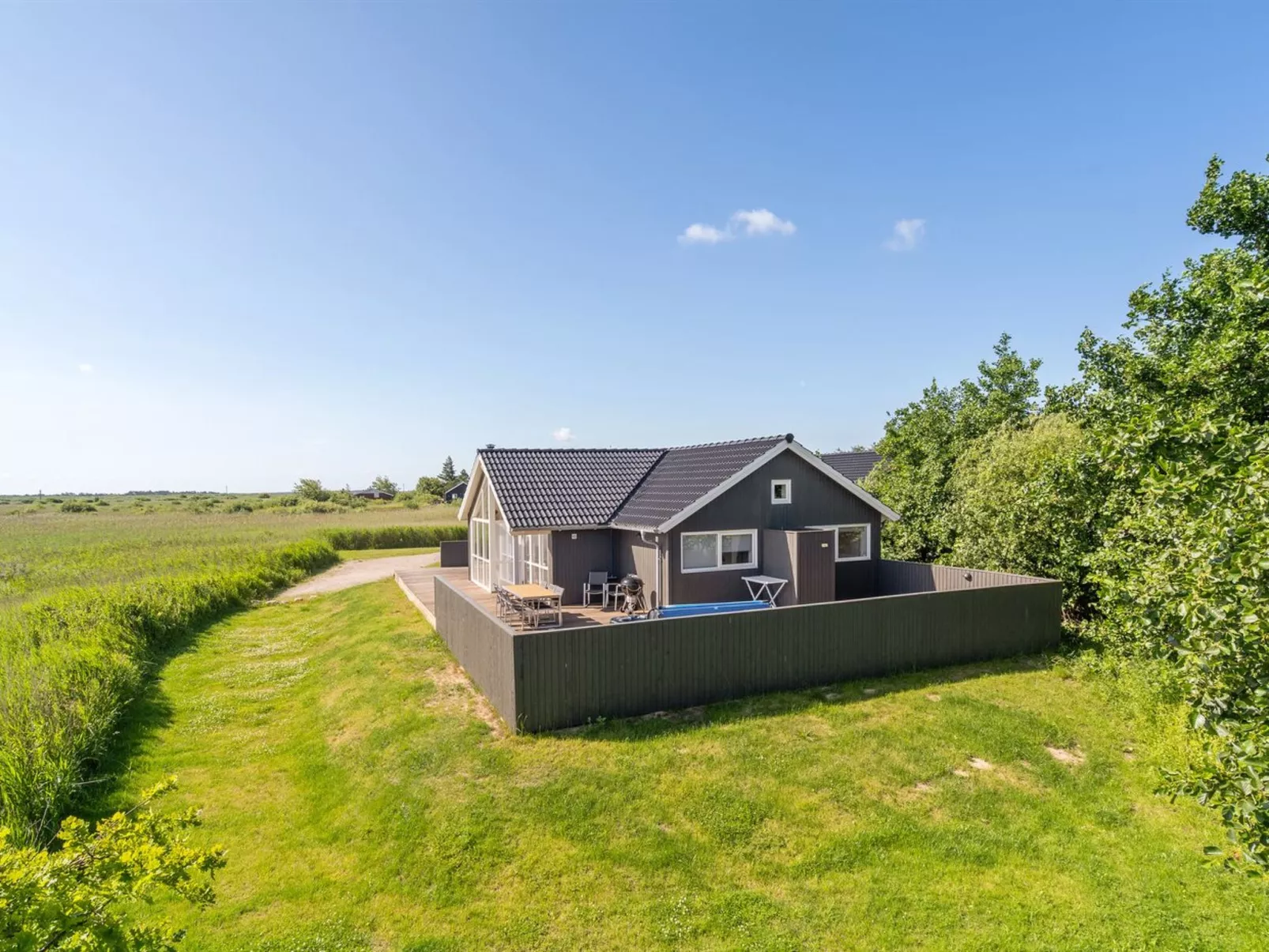 "Jonna" - 700m from the sea-Buiten