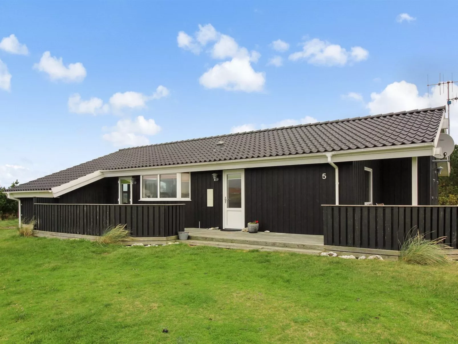 "Appollina" - 400m from the sea-Buiten