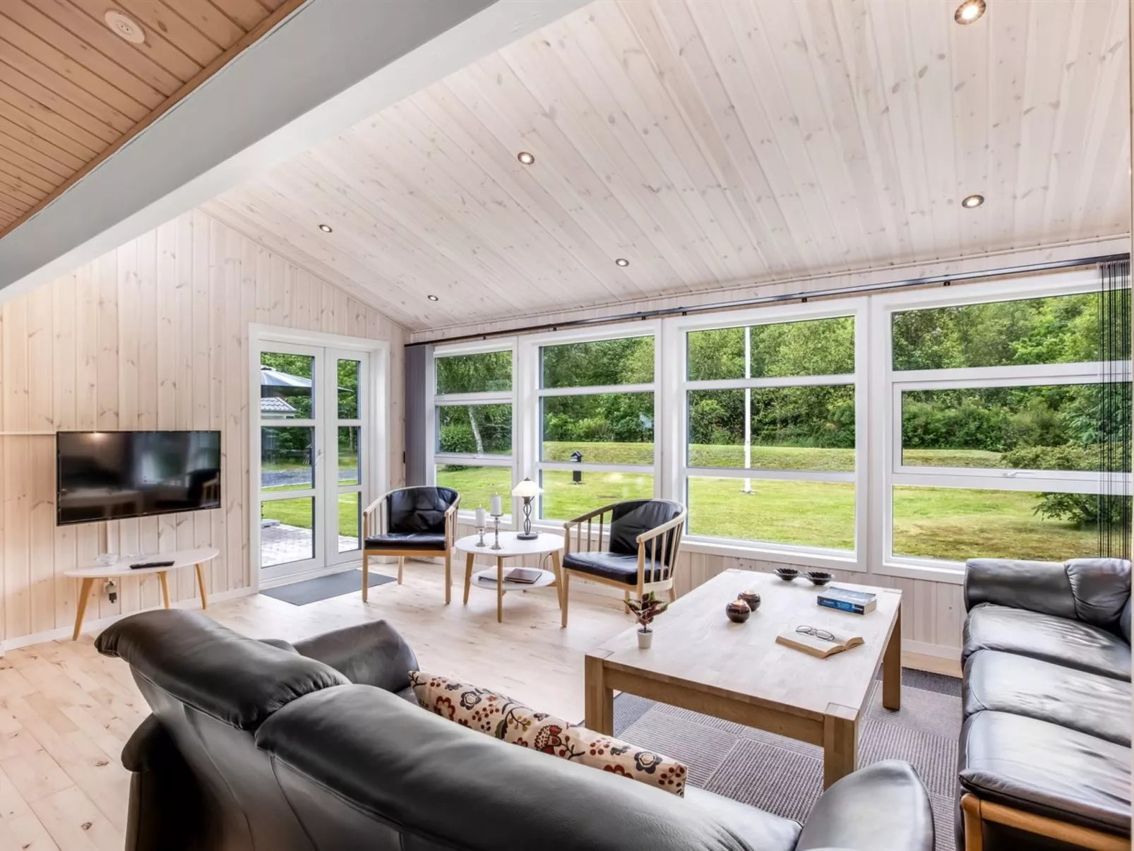 "Akima" - 700m from the sea-Binnen