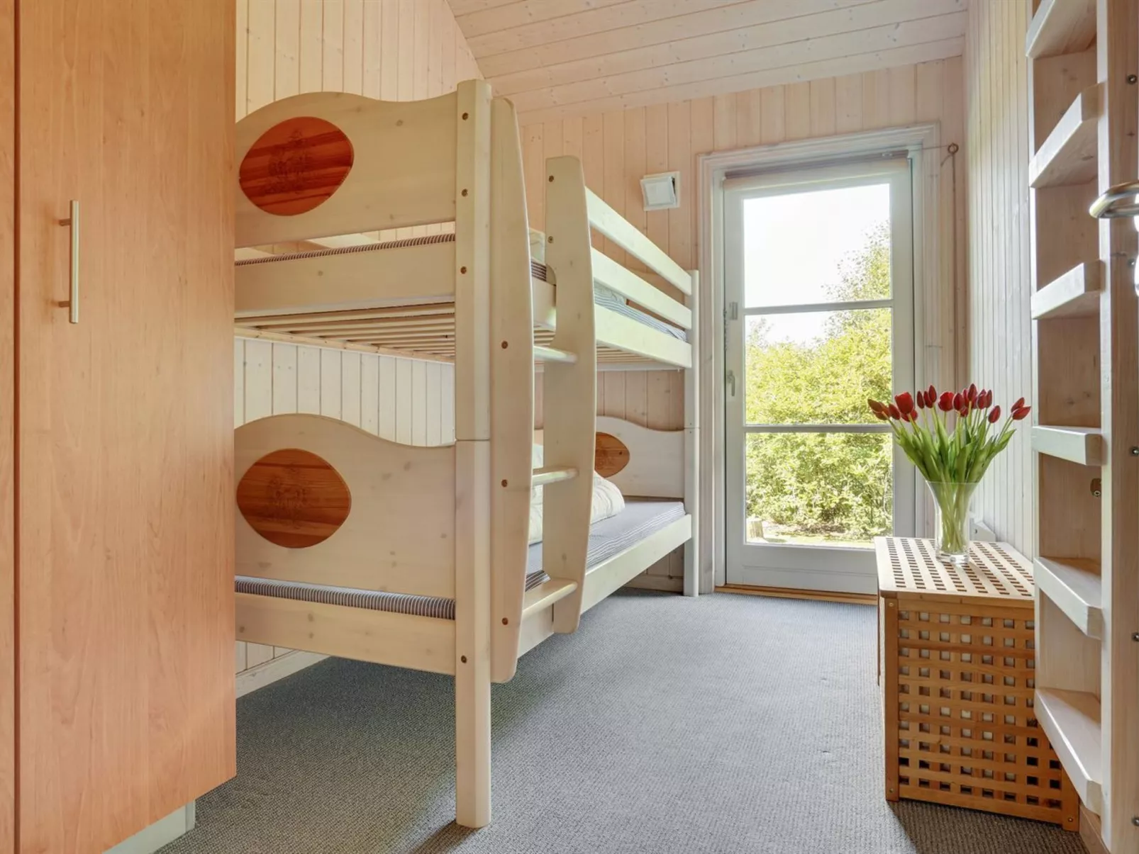 "Krister" - 250m to the fjord-Binnen