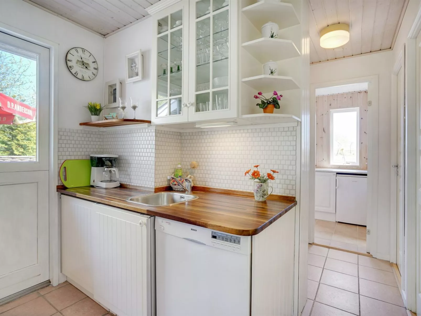 "Eweline" - 75m from the sea-Binnen