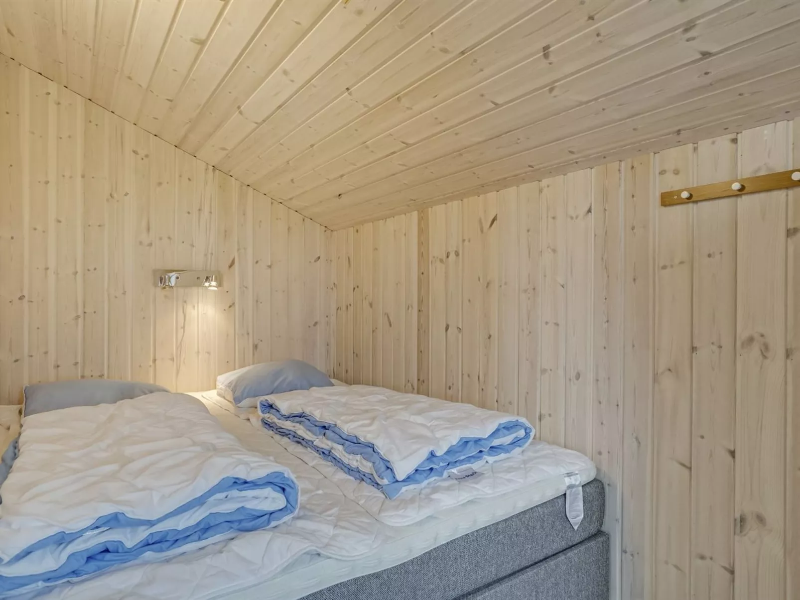 "Mavis" - 800m from the sea-Binnen