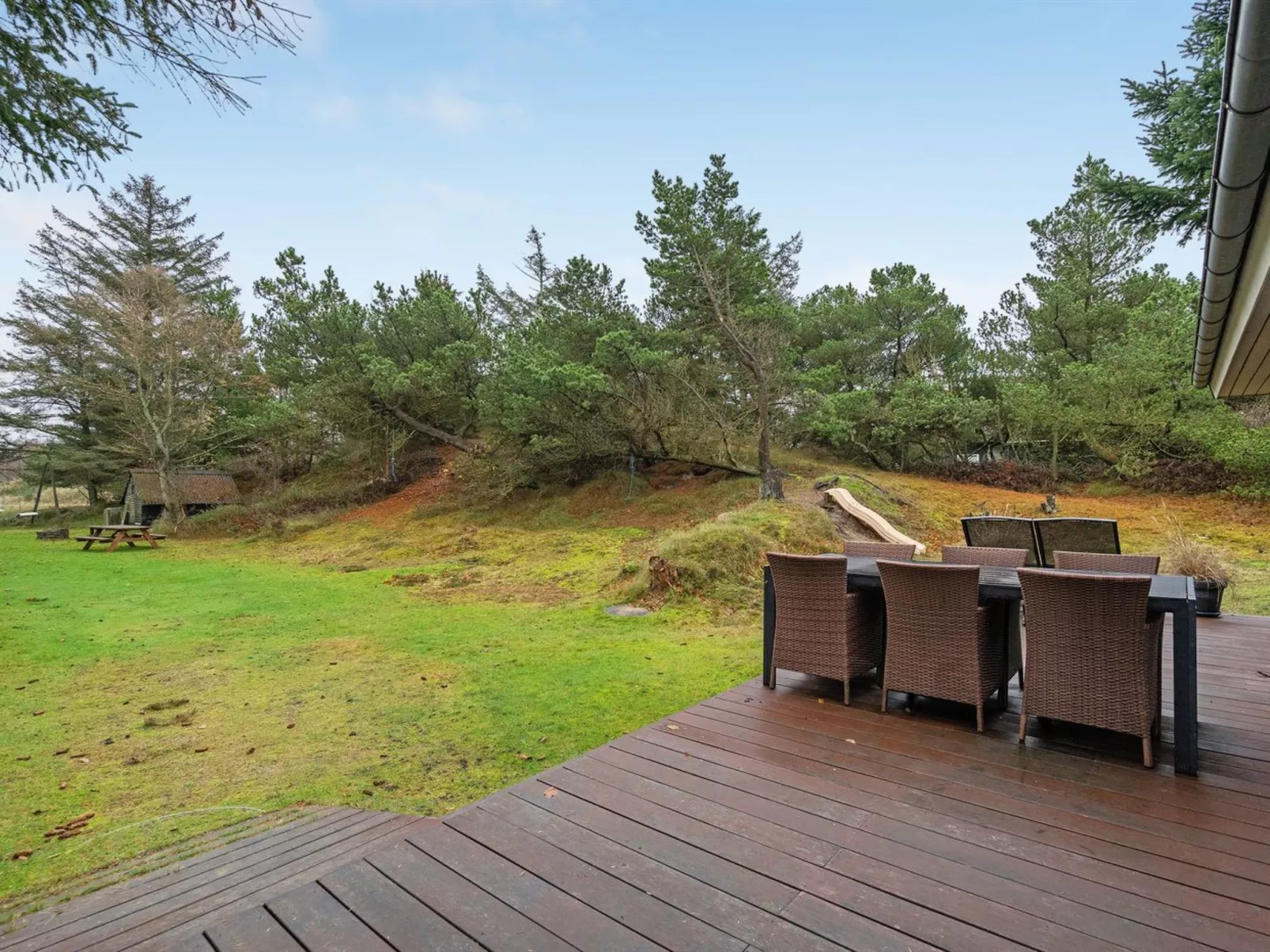 "France" - 1.1km from the sea-Buiten