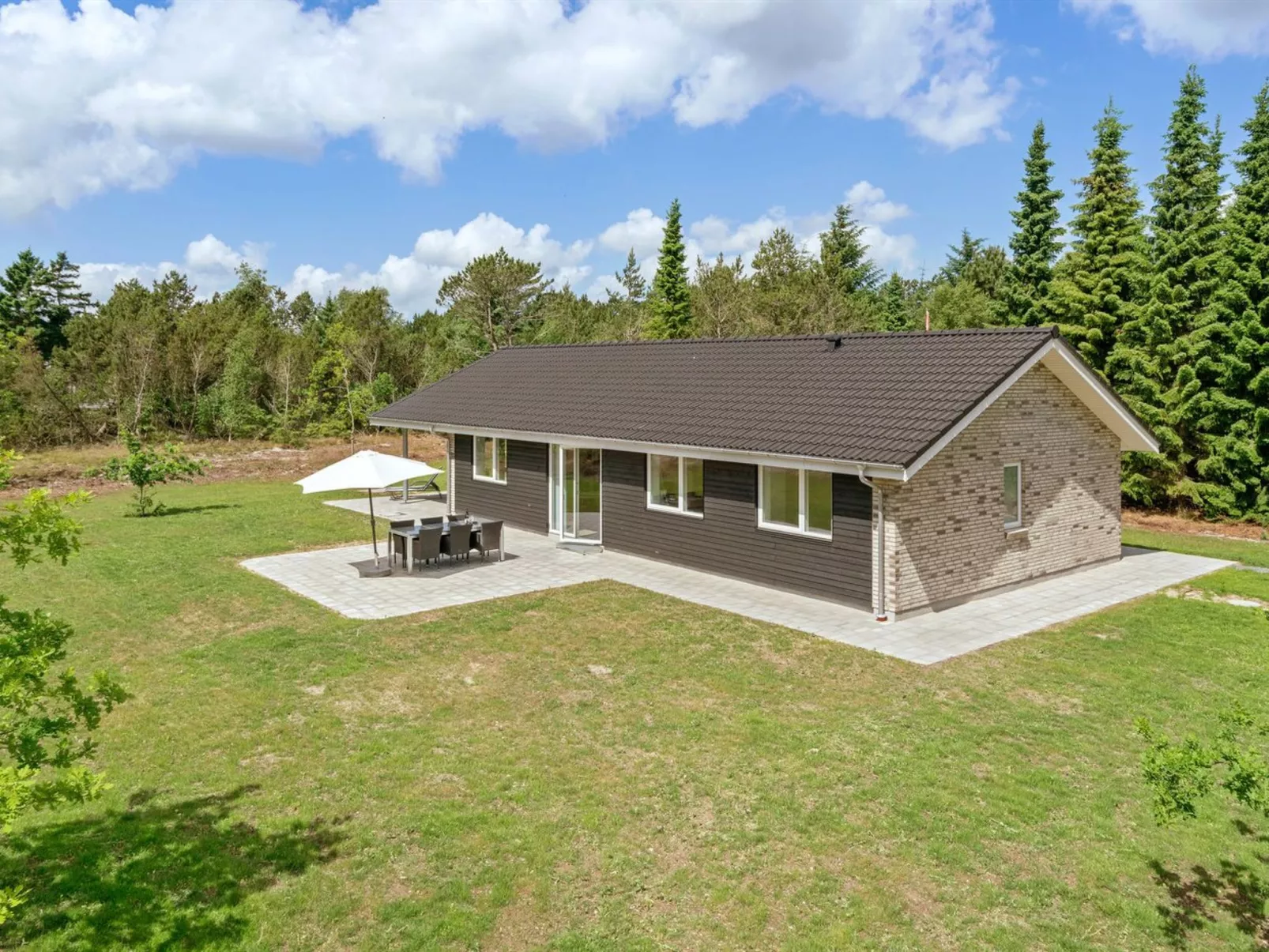 "Alona" - 250m from the sea-Buiten