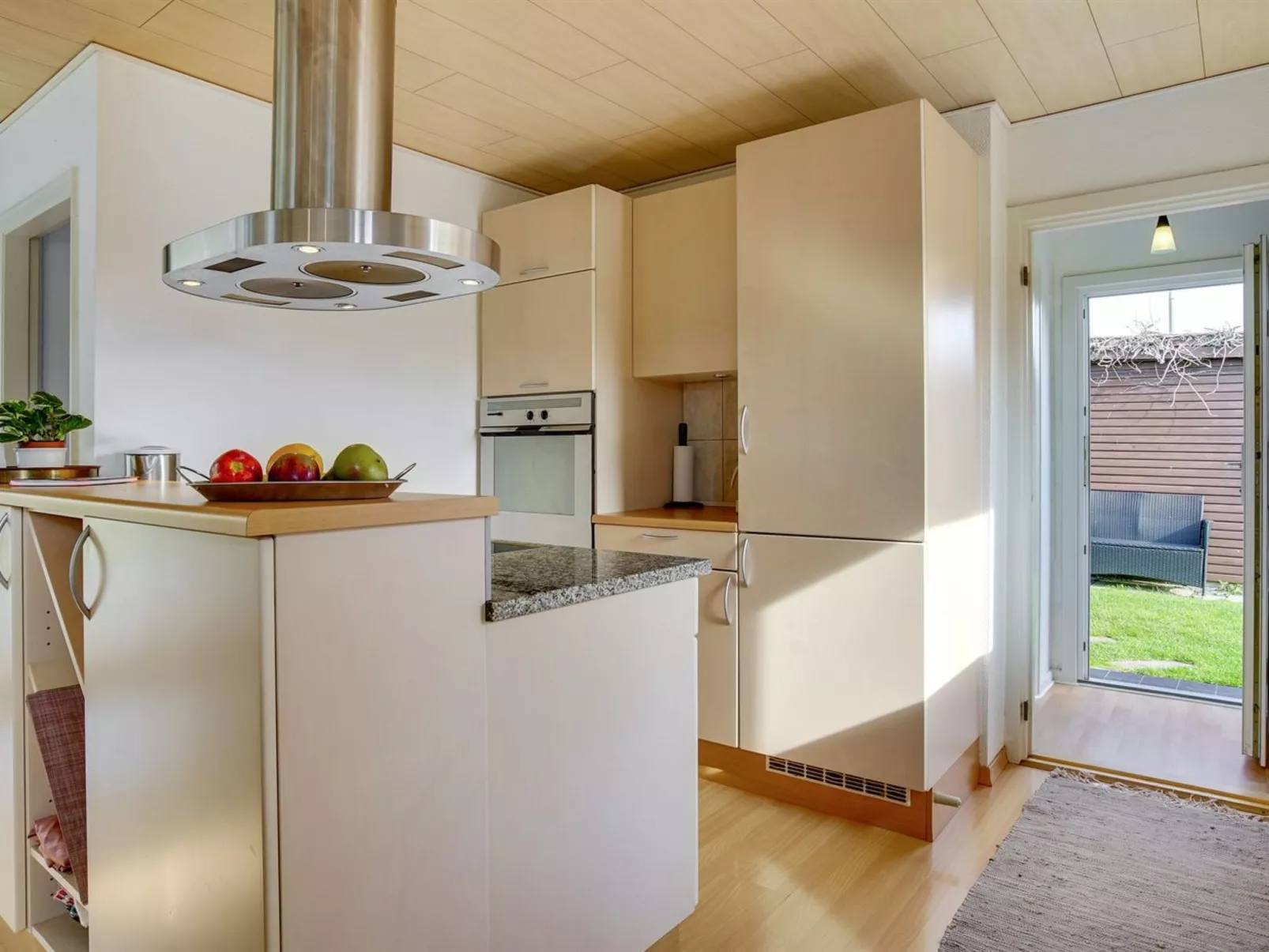 "Hattie" - 100m from the sea-Binnen