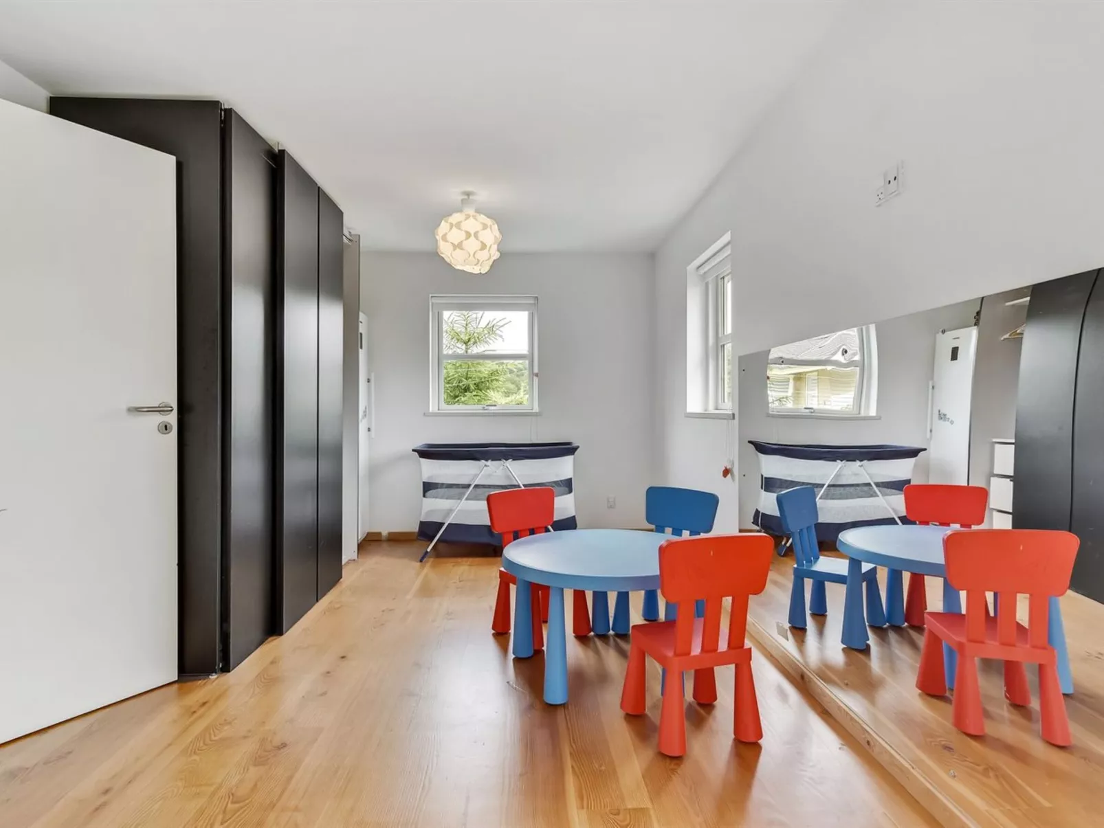 "Bjerund" - 250m from the sea-Binnen