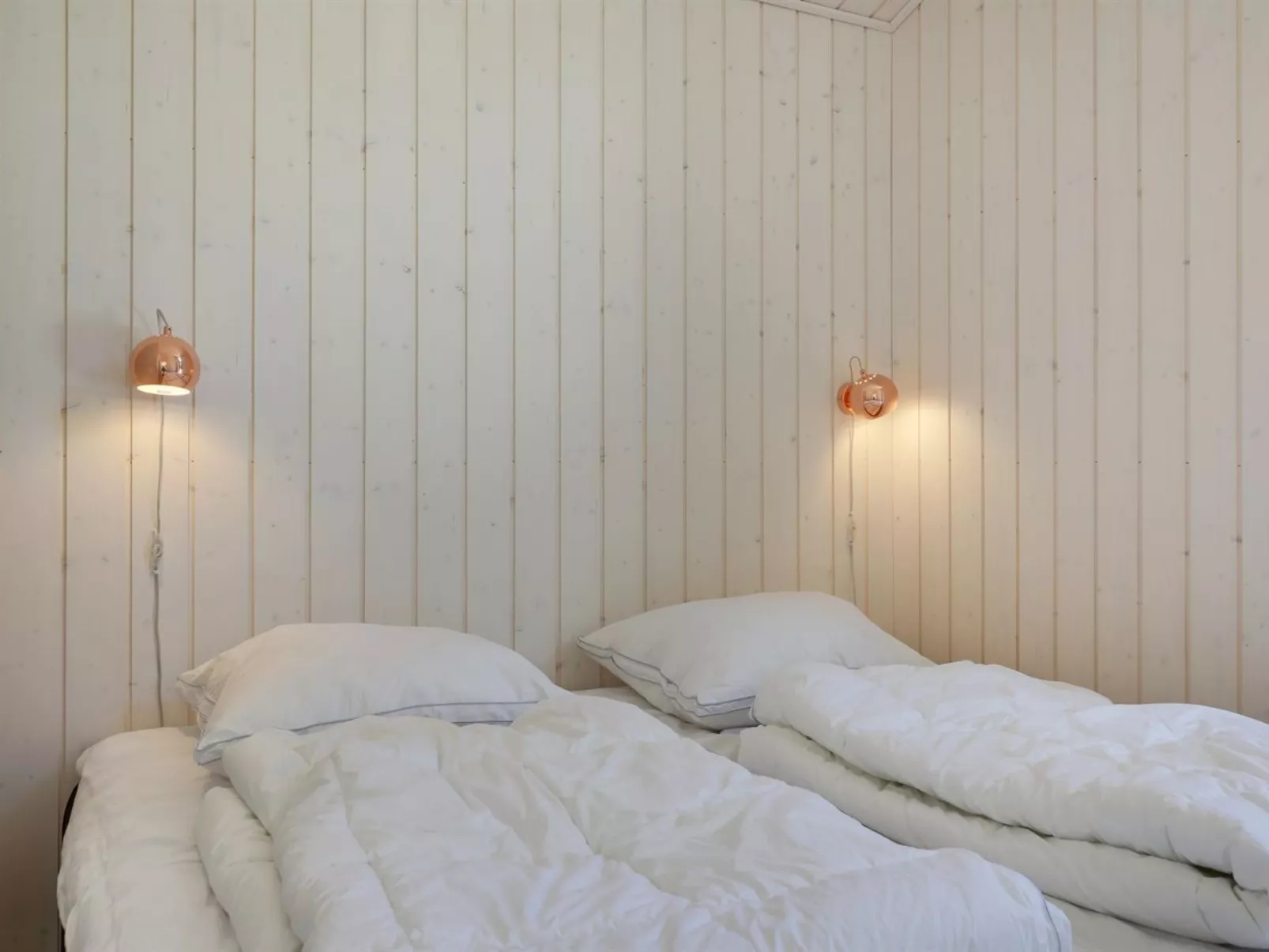 "Anarosa" - 200m from the sea-Binnen